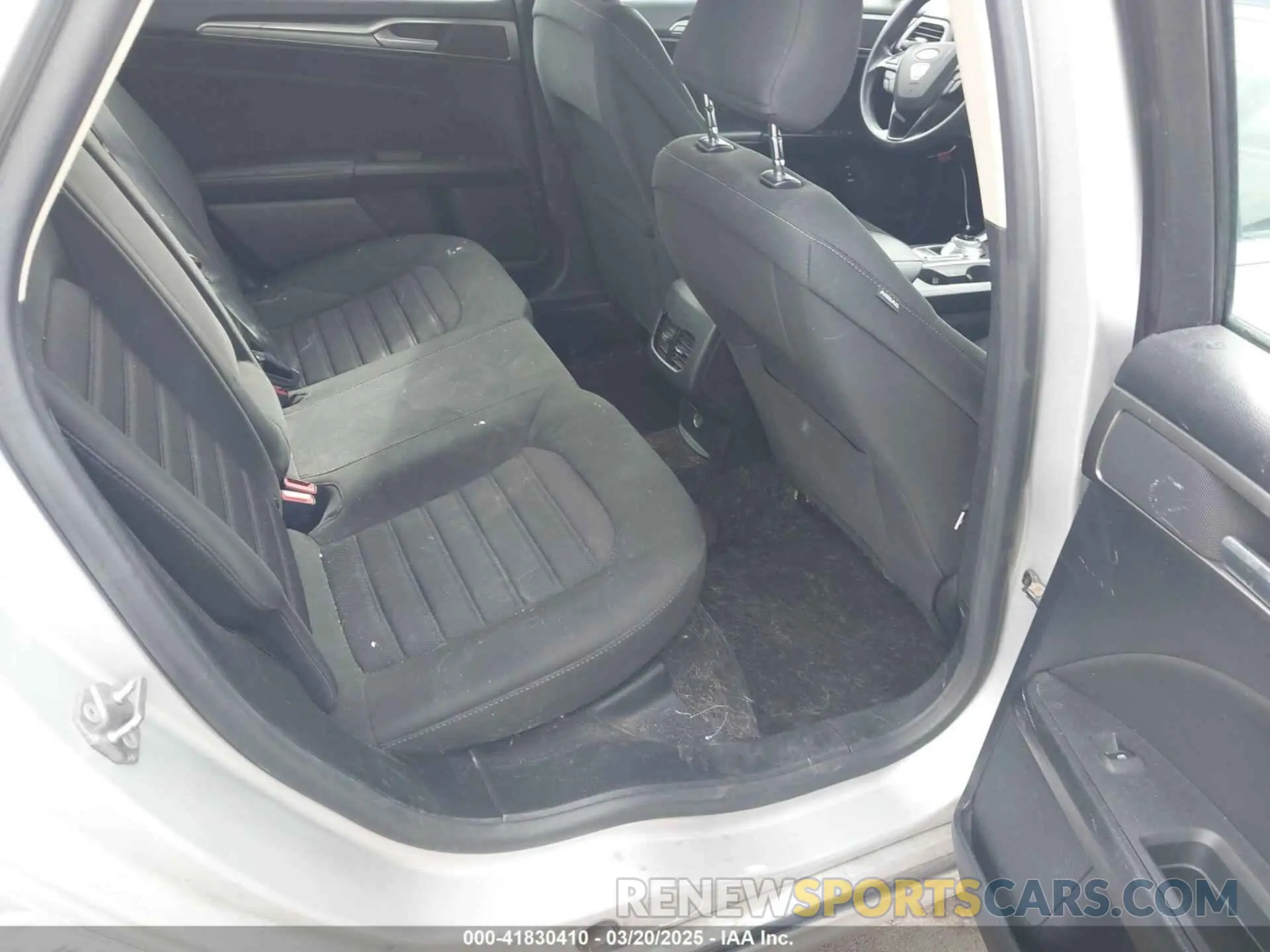 8 Photograph of a damaged car 3FA6P0LU7KR265429 FORD FUSION HYBRID 2019