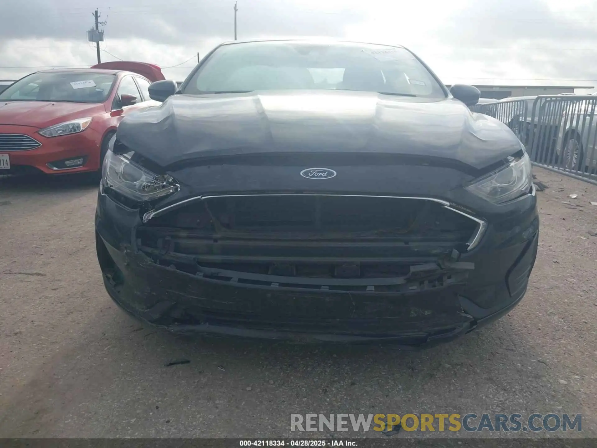 12 Photograph of a damaged car 3FA6P0LU8KR126779 FORD FUSION HYBRID 2019