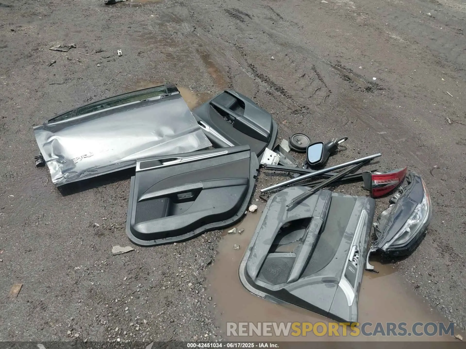 12 Photograph of a damaged car 3FA6P0LU8KR205563 FORD FUSION HYBRID 2019