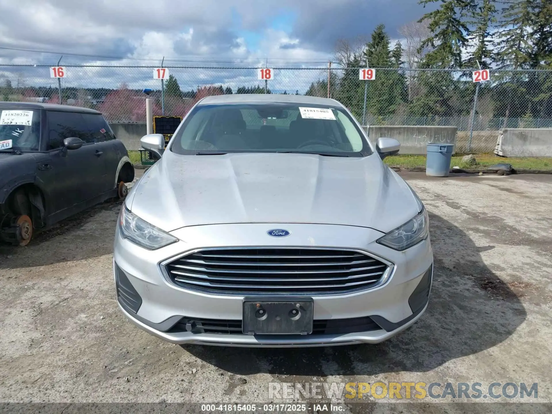 12 Photograph of a damaged car 3FA6P0LU8KR235274 FORD FUSION HYBRID 2019