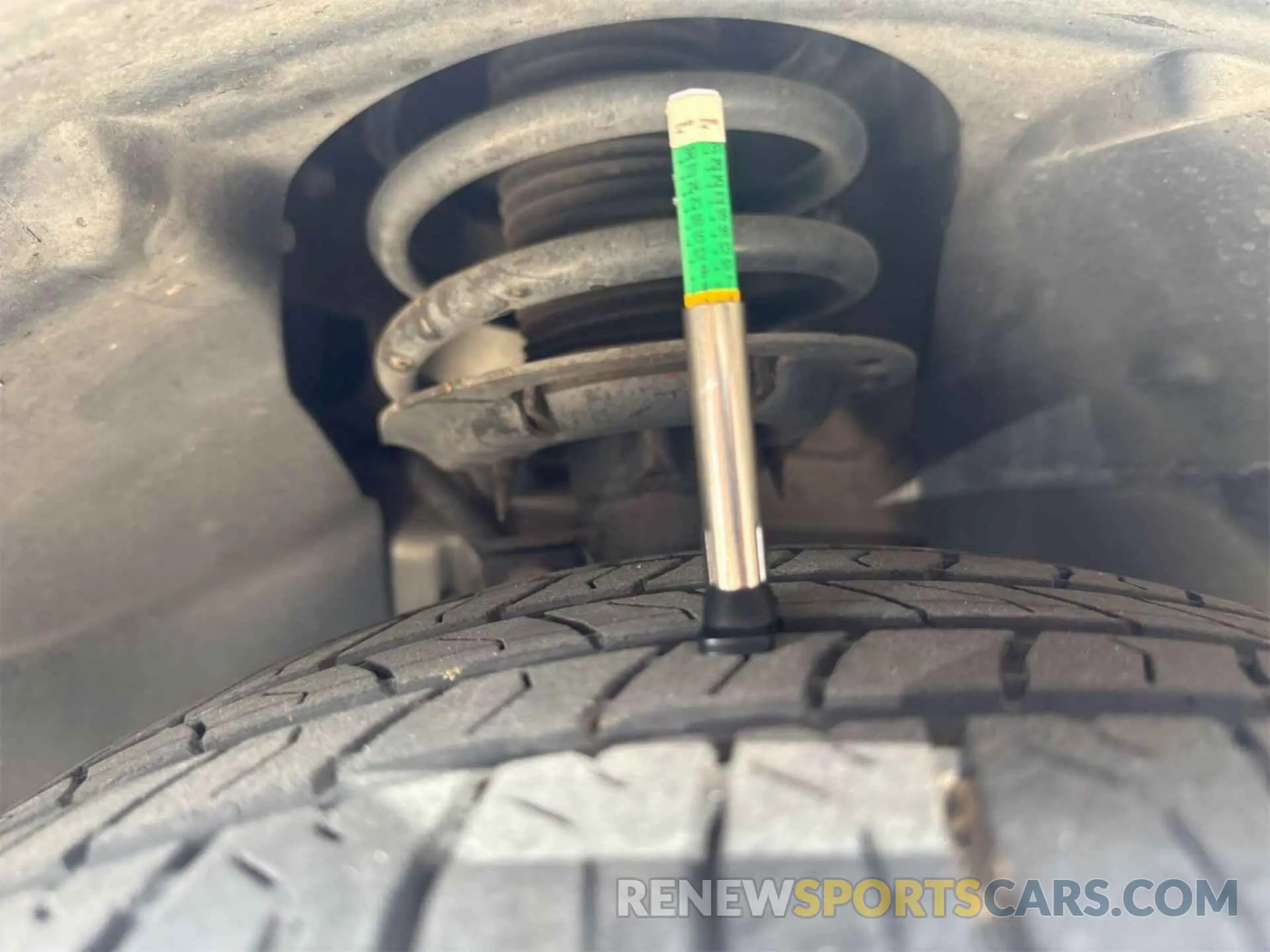 11 Photograph of a damaged car 3FA6P0LU9KR152436 FORD FUSION HYBRID 2019