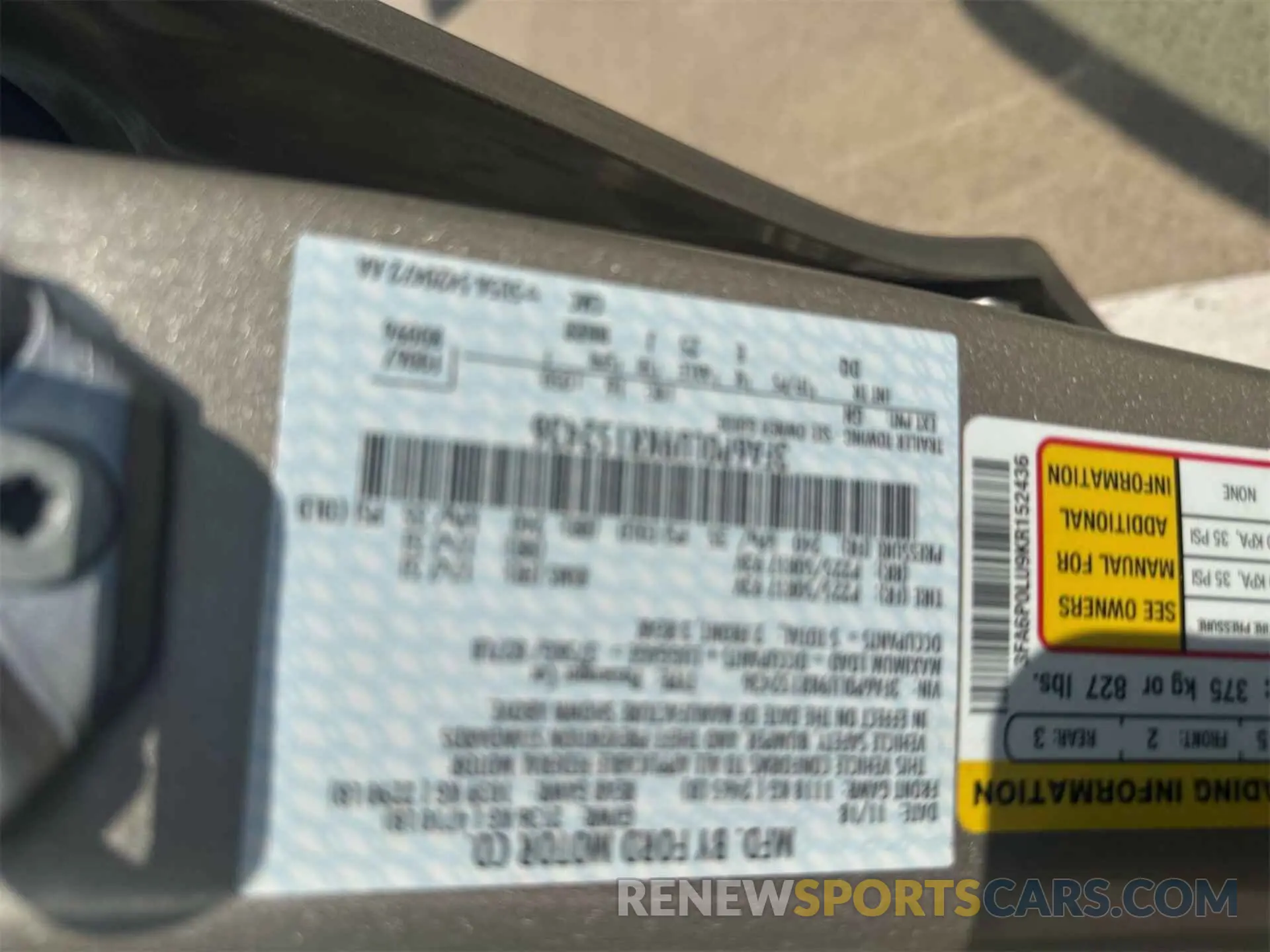 18 Photograph of a damaged car 3FA6P0LU9KR152436 FORD FUSION HYBRID 2019