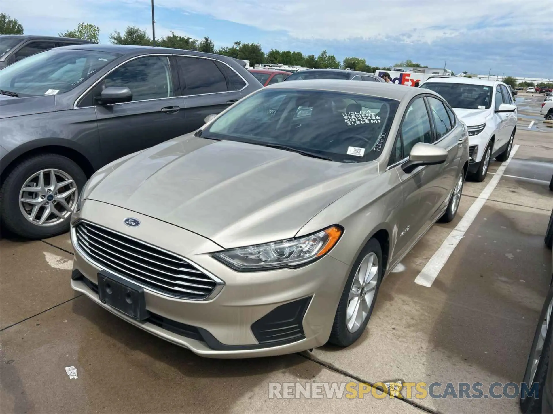 5 Photograph of a damaged car 3FA6P0LU9KR152436 FORD FUSION HYBRID 2019