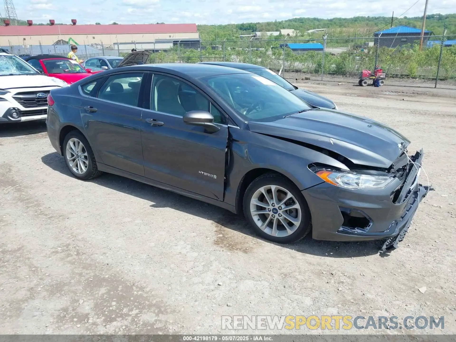1 Photograph of a damaged car 3FA6P0LU9KR154882 FORD FUSION HYBRID 2019