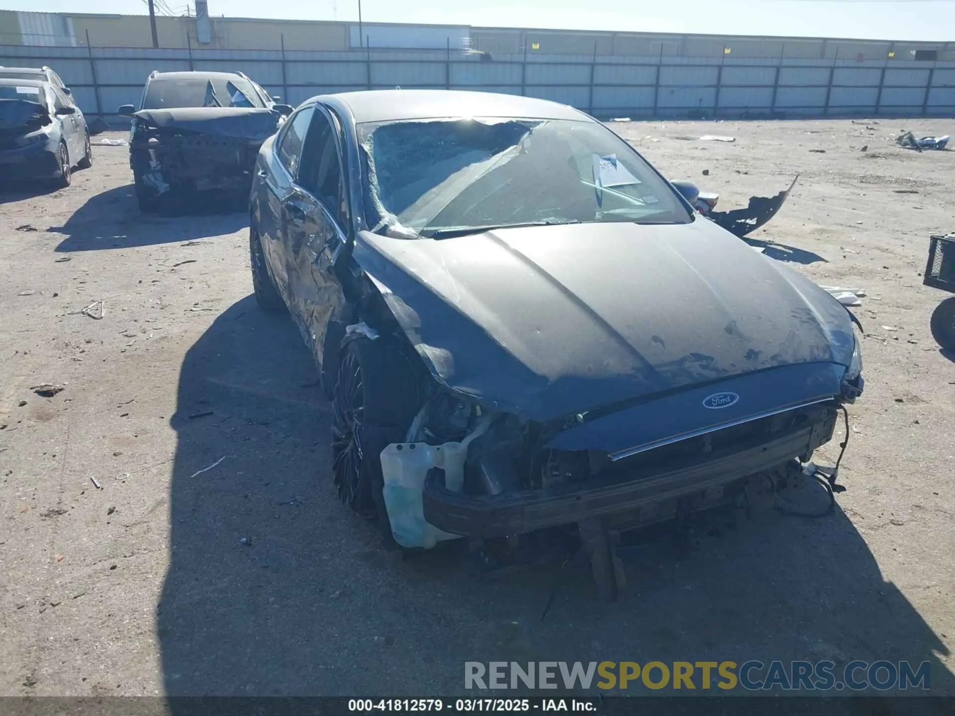 1 Photograph of a damaged car 3FA6P0LU9KR189728 FORD FUSION HYBRID 2019