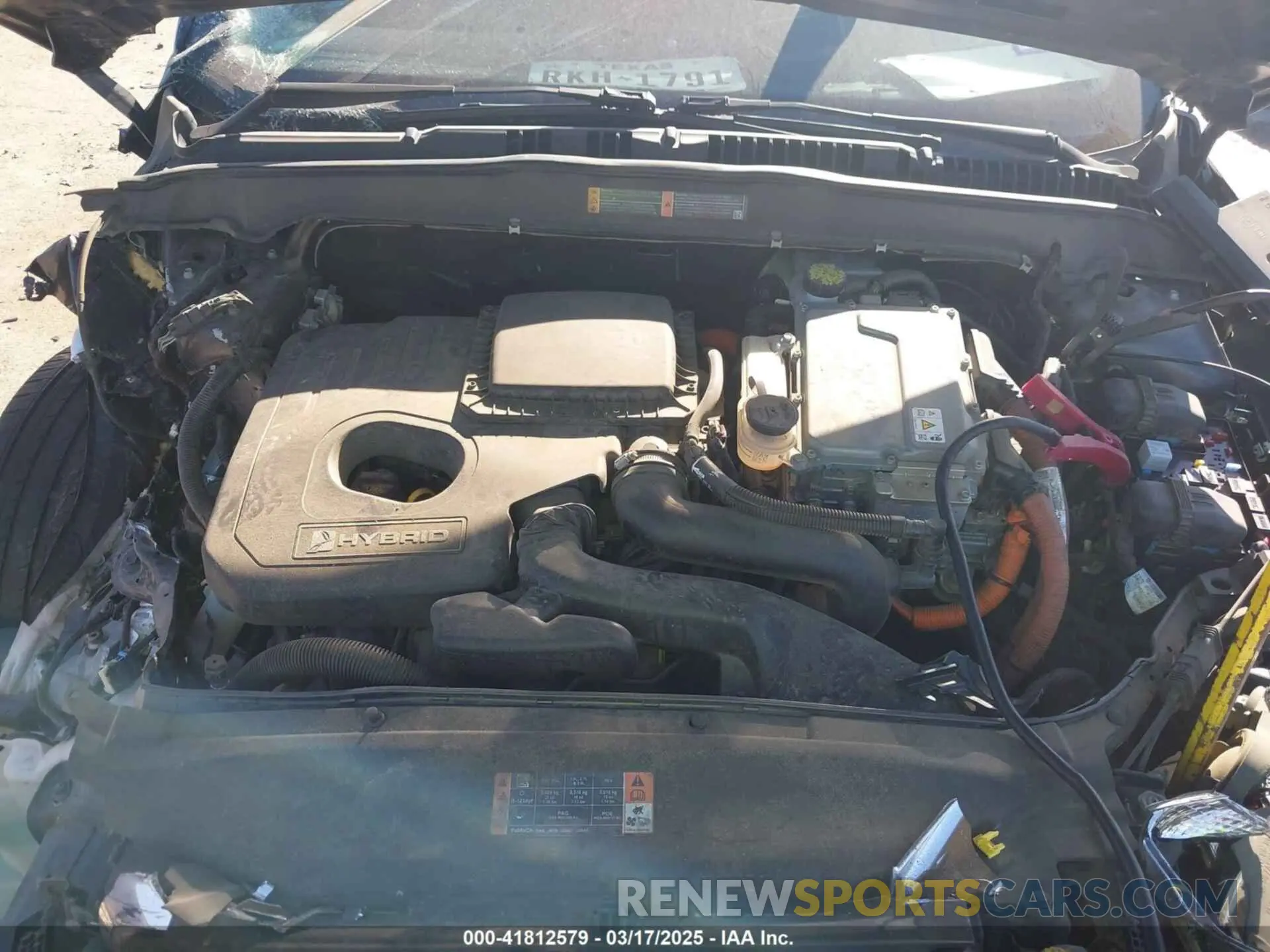 10 Photograph of a damaged car 3FA6P0LU9KR189728 FORD FUSION HYBRID 2019