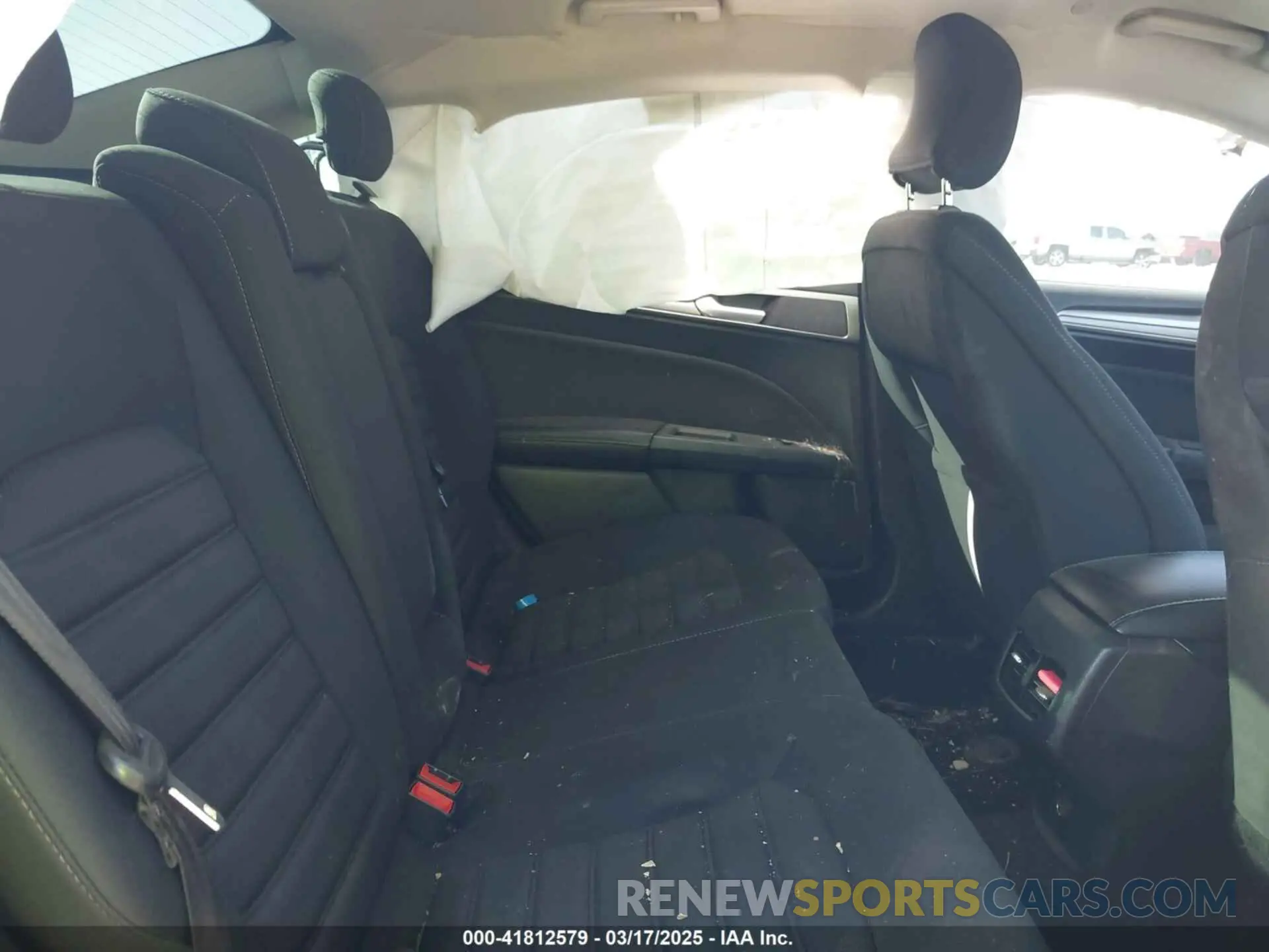 8 Photograph of a damaged car 3FA6P0LU9KR189728 FORD FUSION HYBRID 2019