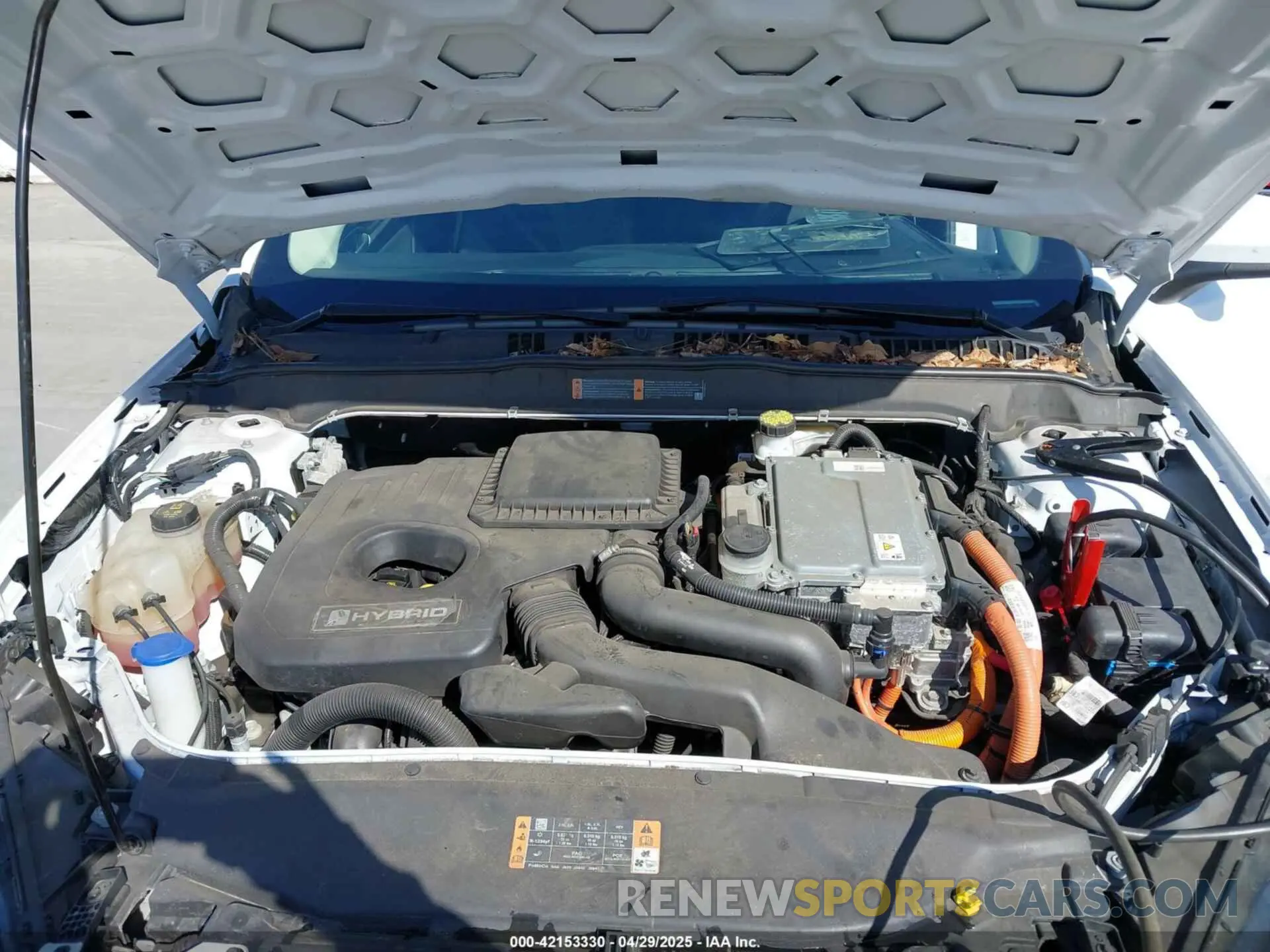 10 Photograph of a damaged car 3FA6P0LU9KR207824 FORD FUSION HYBRID 2019