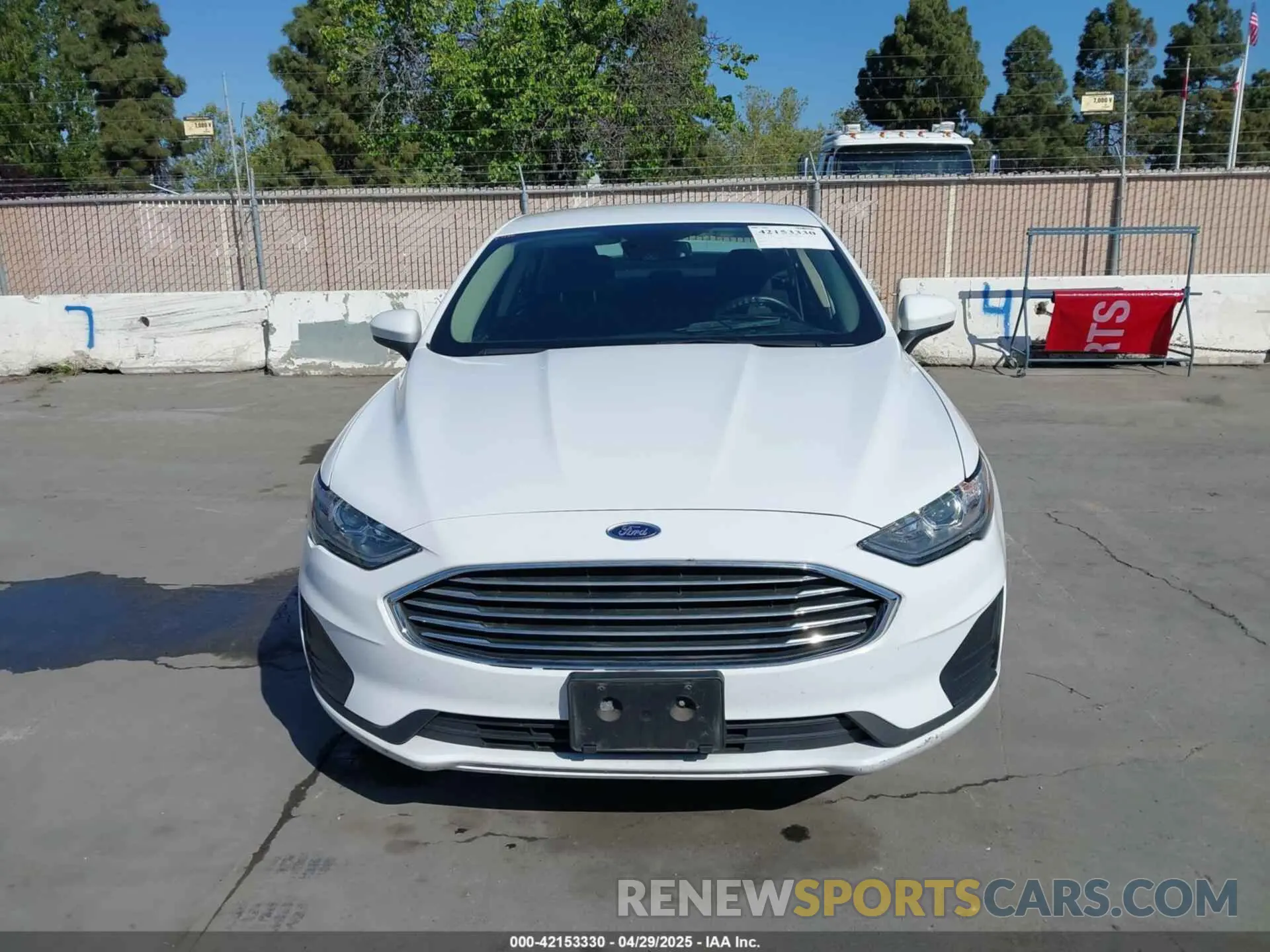 12 Photograph of a damaged car 3FA6P0LU9KR207824 FORD FUSION HYBRID 2019