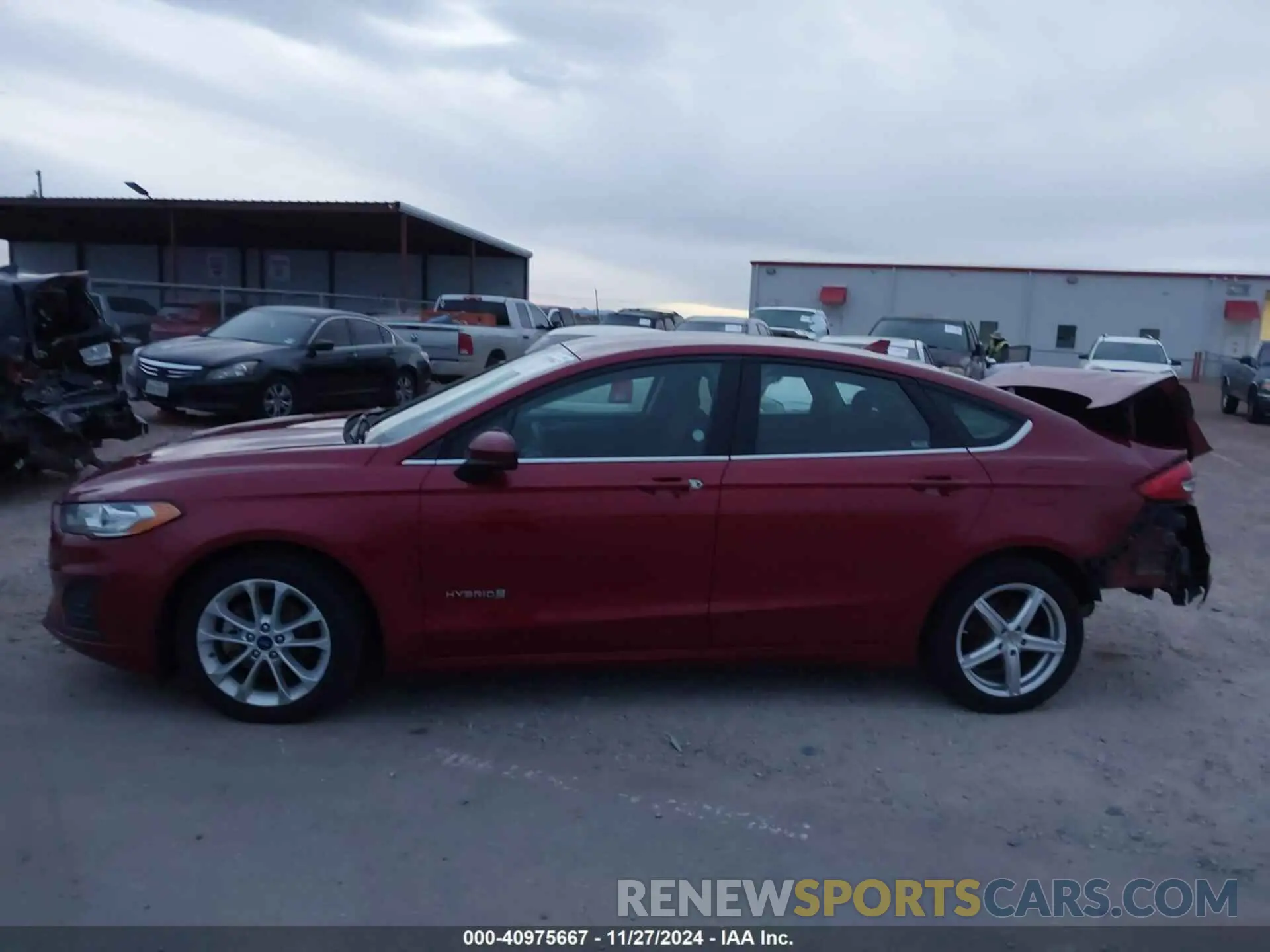 14 Photograph of a damaged car 3FA6P0LU9KR210870 FORD FUSION HYBRID 2019