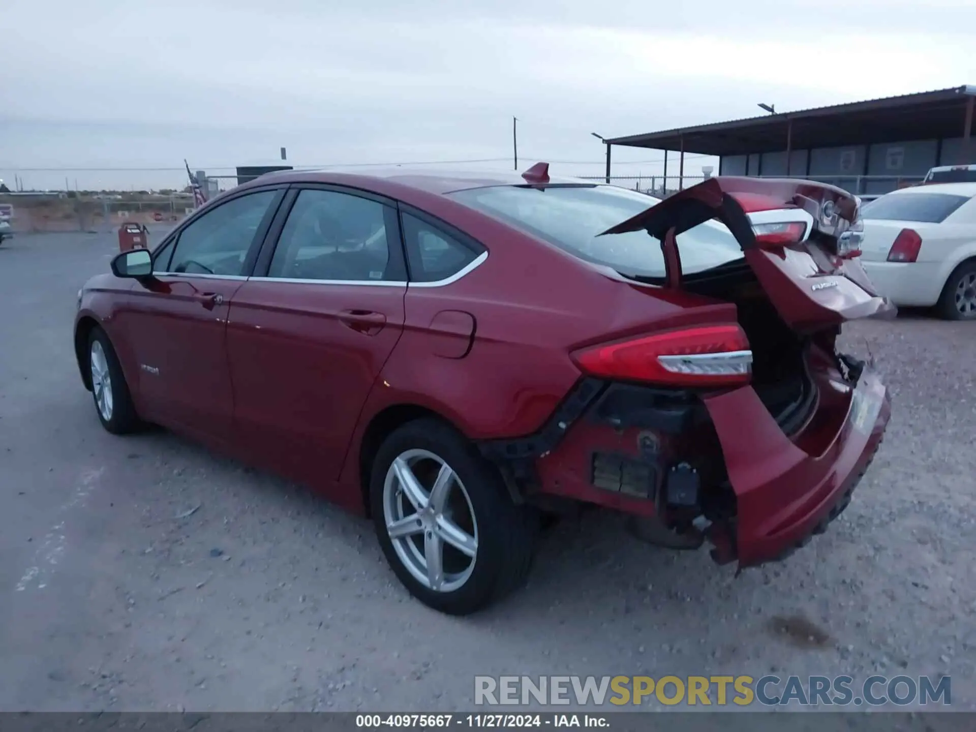 3 Photograph of a damaged car 3FA6P0LU9KR210870 FORD FUSION HYBRID 2019