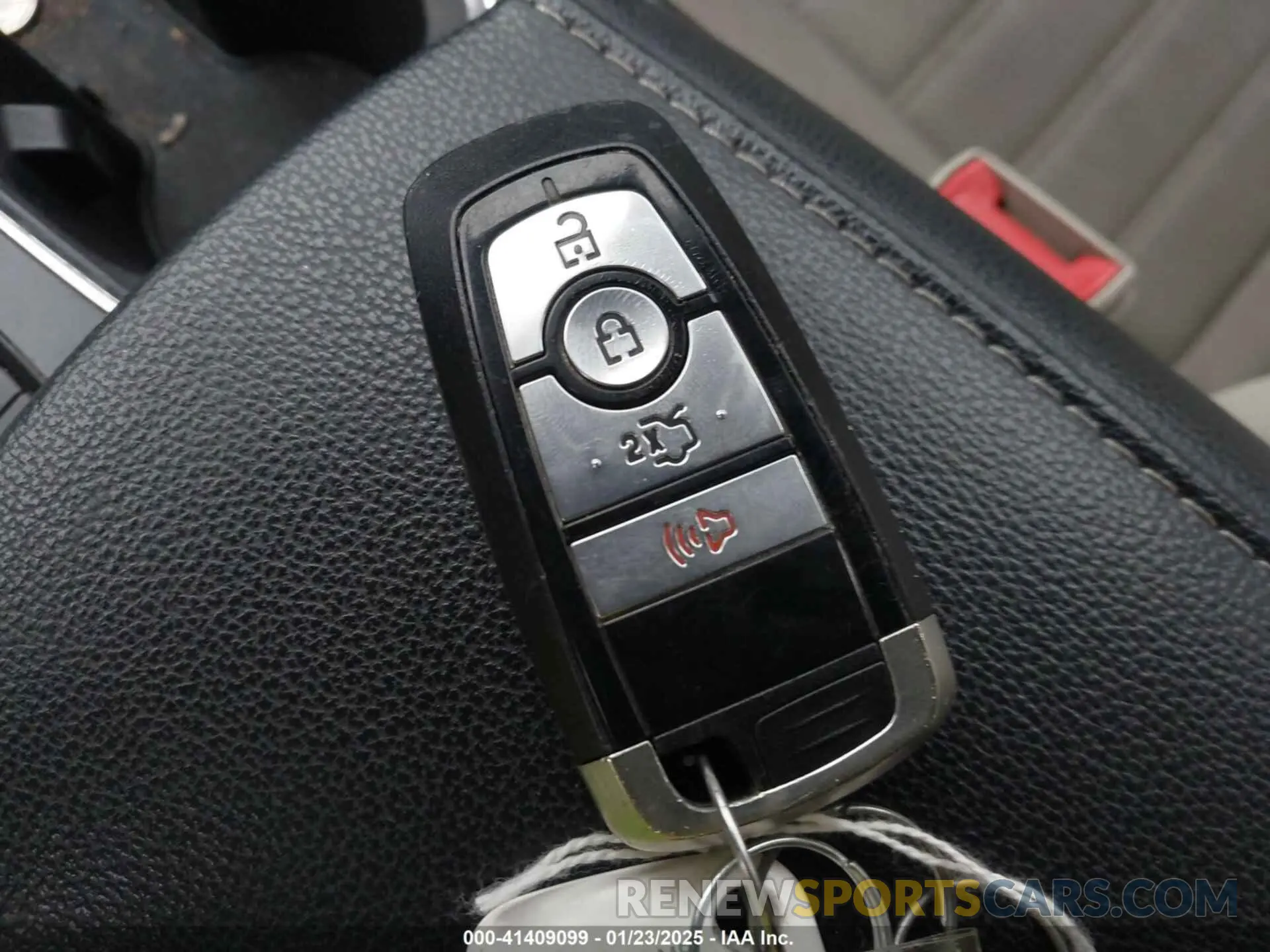 11 Photograph of a damaged car 3FA6P0LU9KR214739 FORD FUSION HYBRID 2019