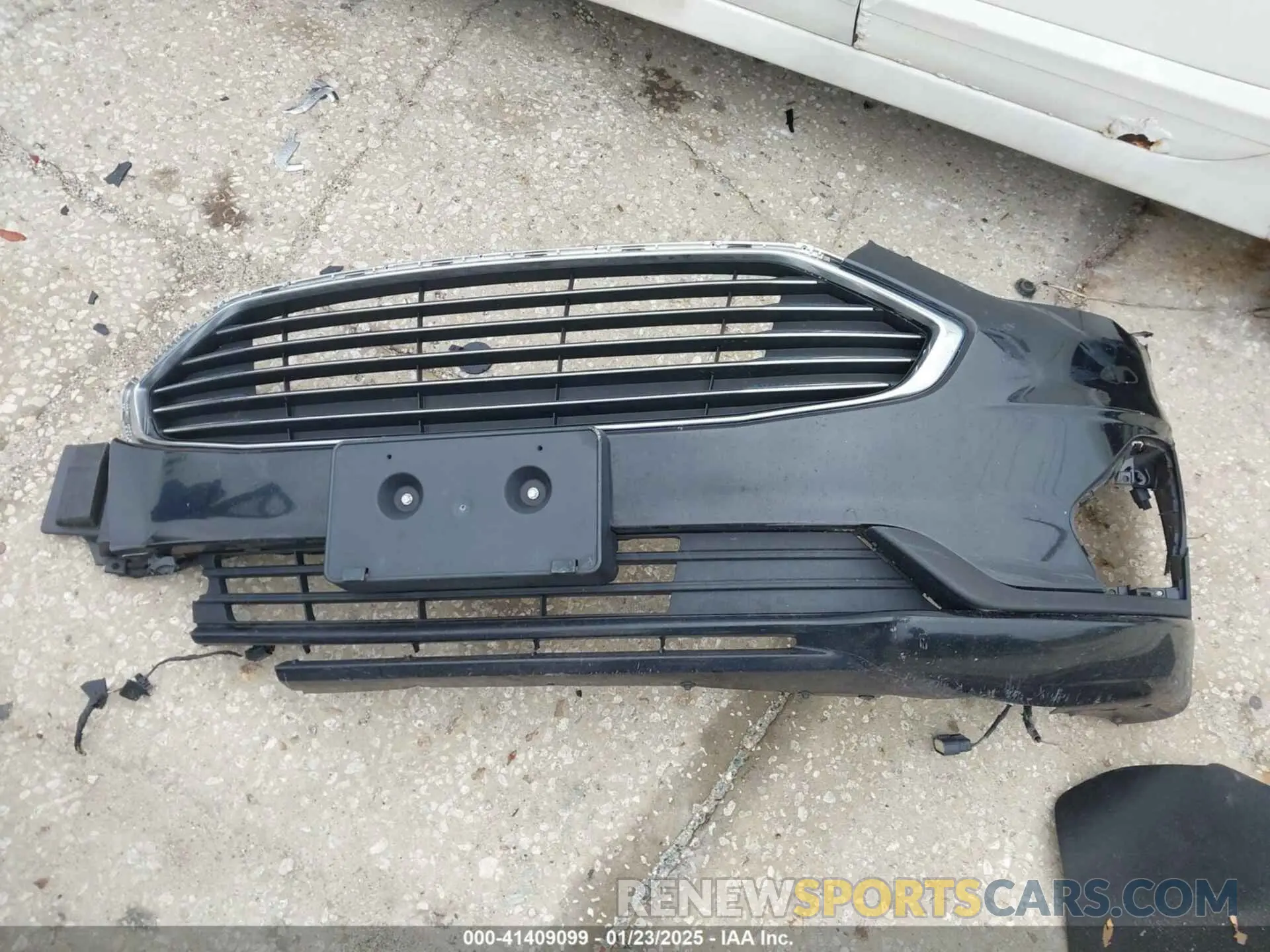 12 Photograph of a damaged car 3FA6P0LU9KR214739 FORD FUSION HYBRID 2019