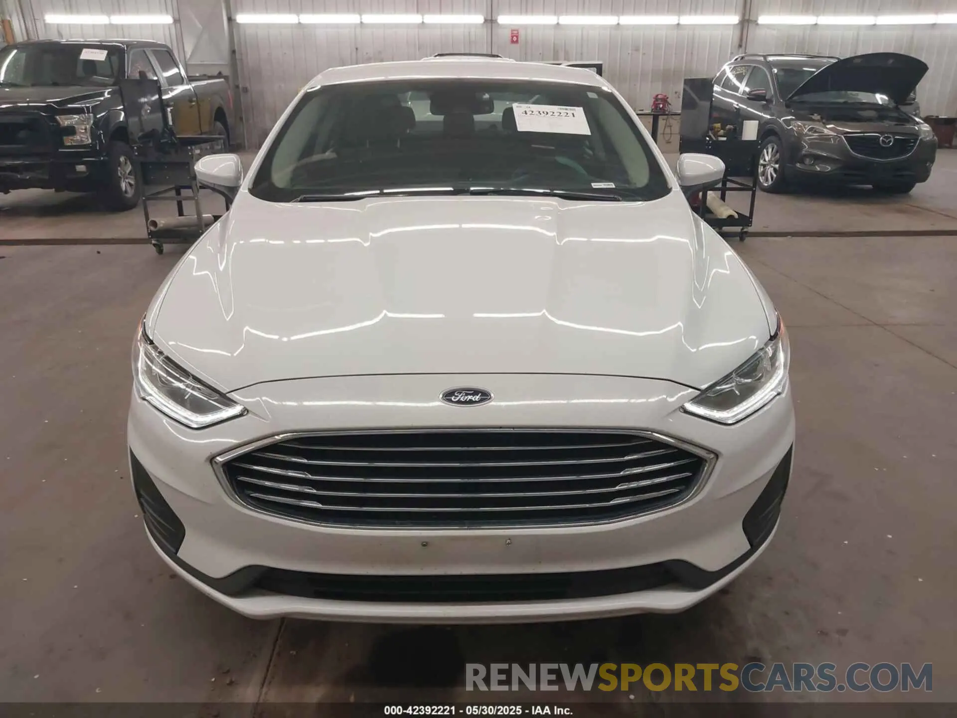 13 Photograph of a damaged car 3FA6P0LU9KR254402 FORD FUSION HYBRID 2019