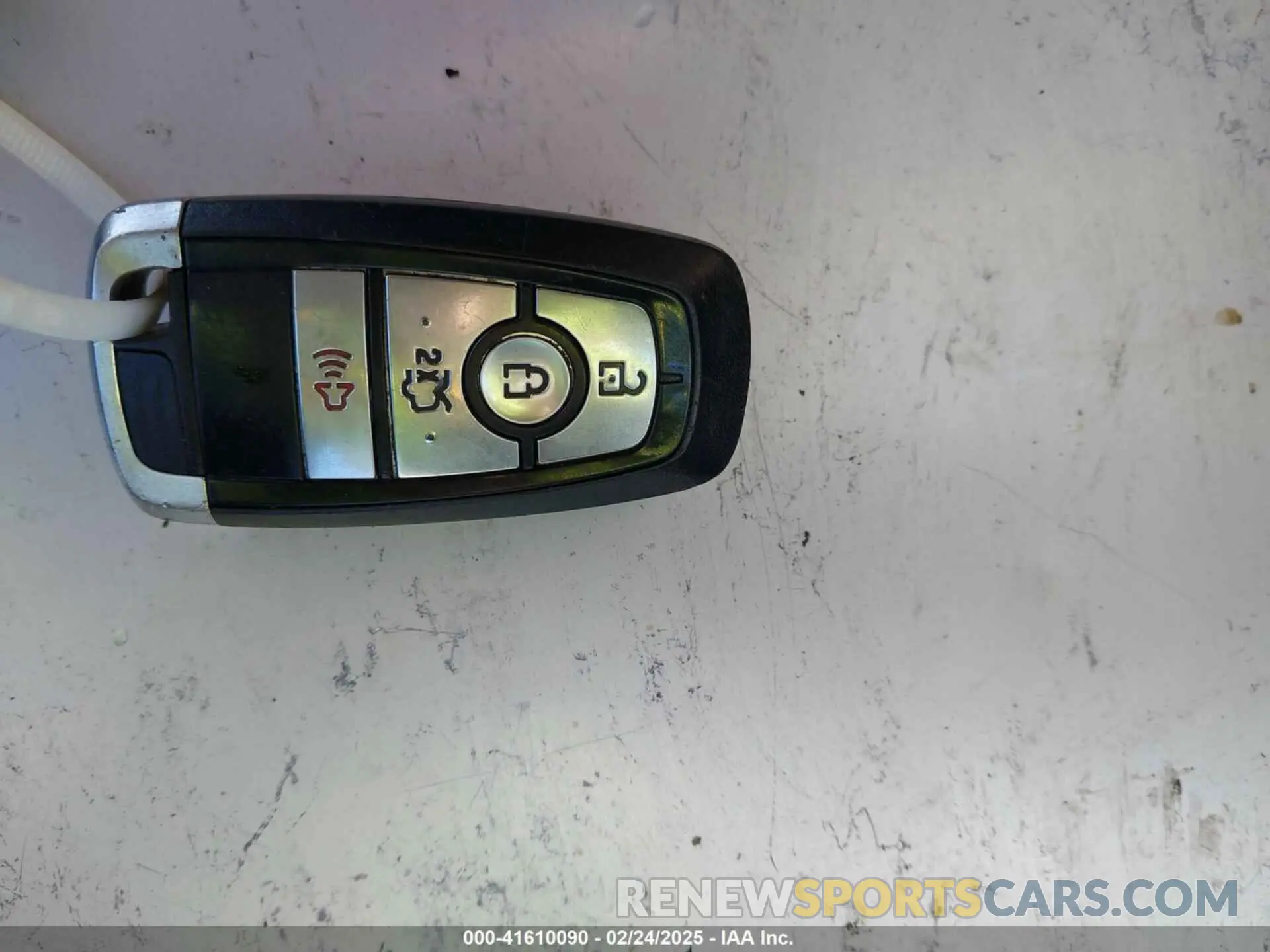 11 Photograph of a damaged car 3FA6P0LU9KR261608 FORD FUSION HYBRID 2019