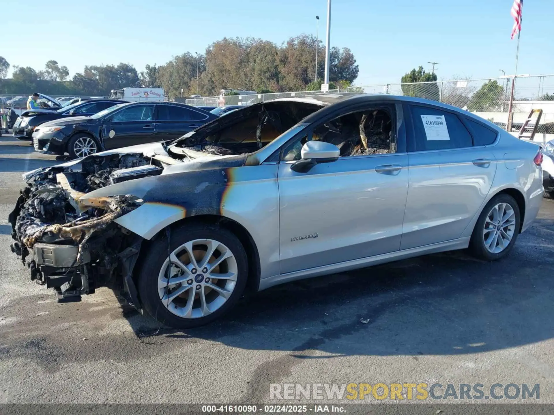 6 Photograph of a damaged car 3FA6P0LU9KR261608 FORD FUSION HYBRID 2019
