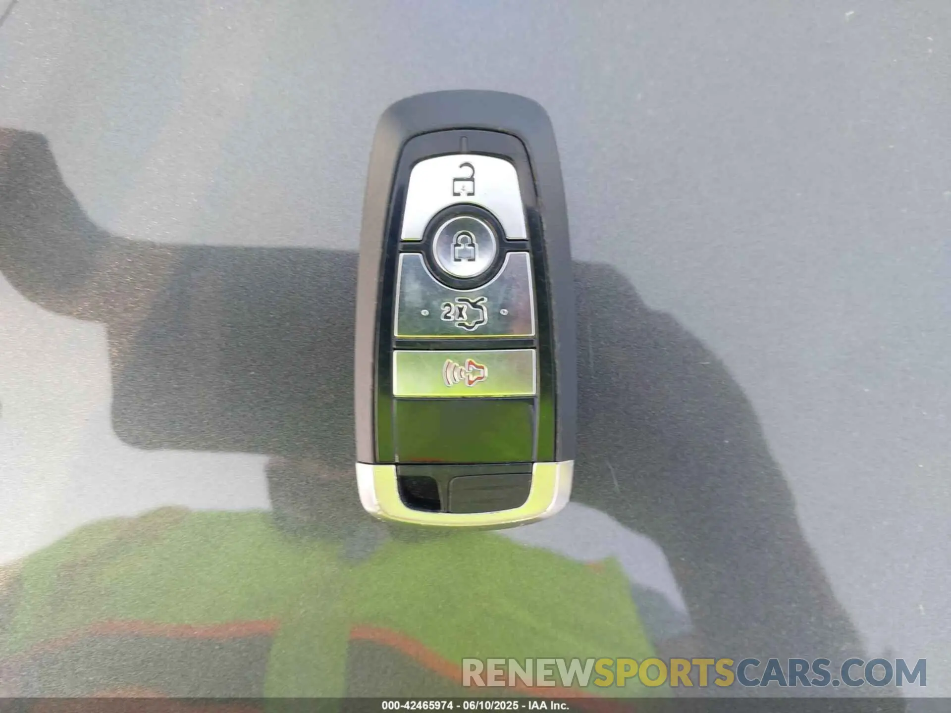 11 Photograph of a damaged car 3FA6P0LU9KR262080 FORD FUSION HYBRID 2019
