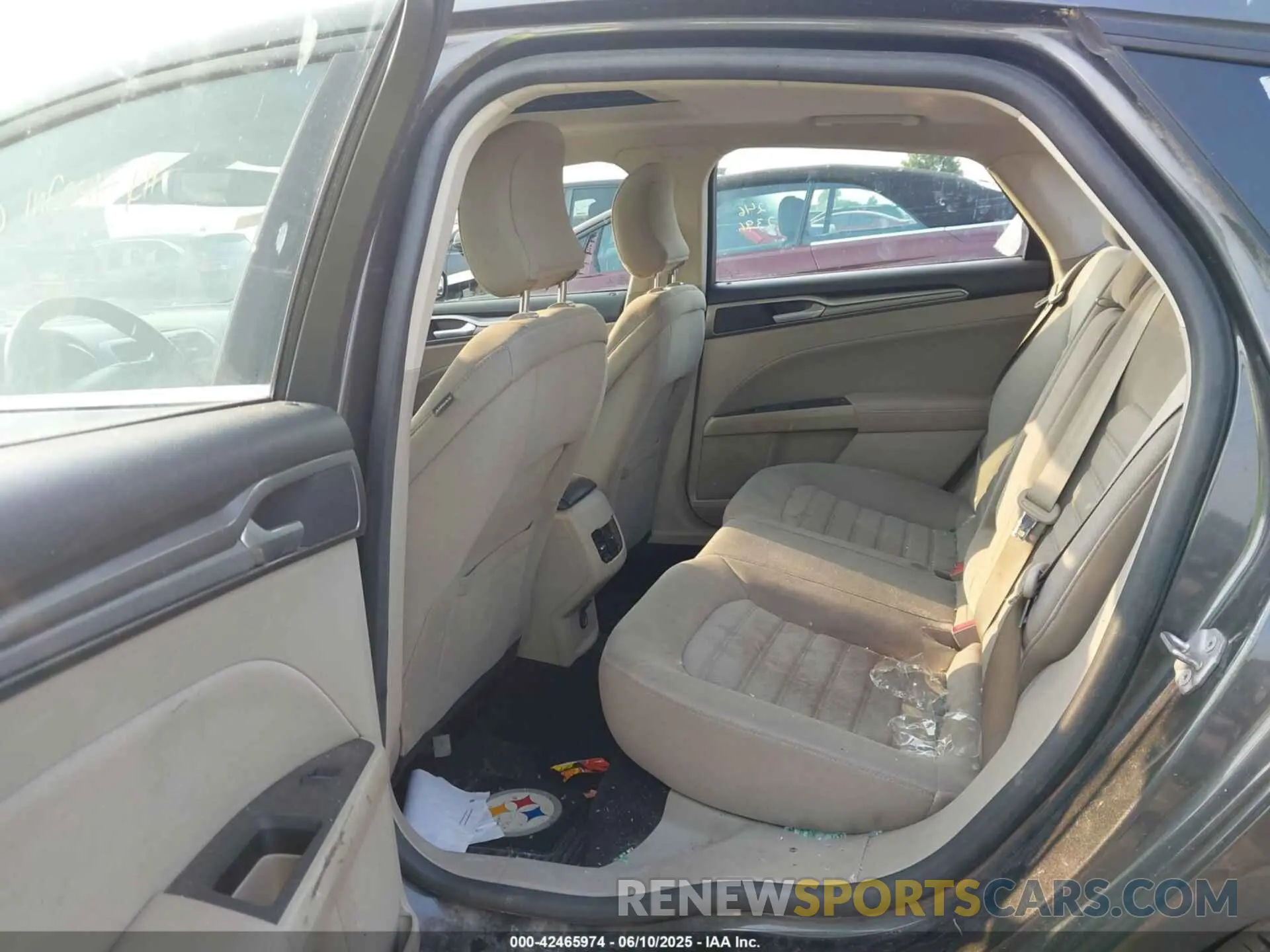 8 Photograph of a damaged car 3FA6P0LU9KR262080 FORD FUSION HYBRID 2019
