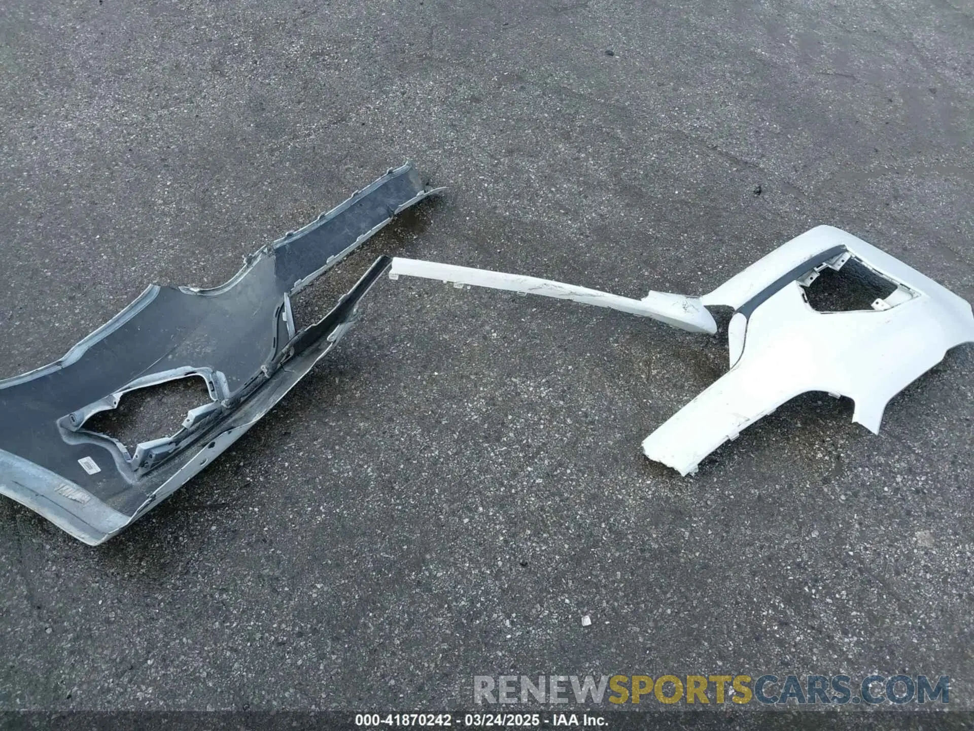 12 Photograph of a damaged car 3FA6P0LUXKR104850 FORD FUSION HYBRID 2019