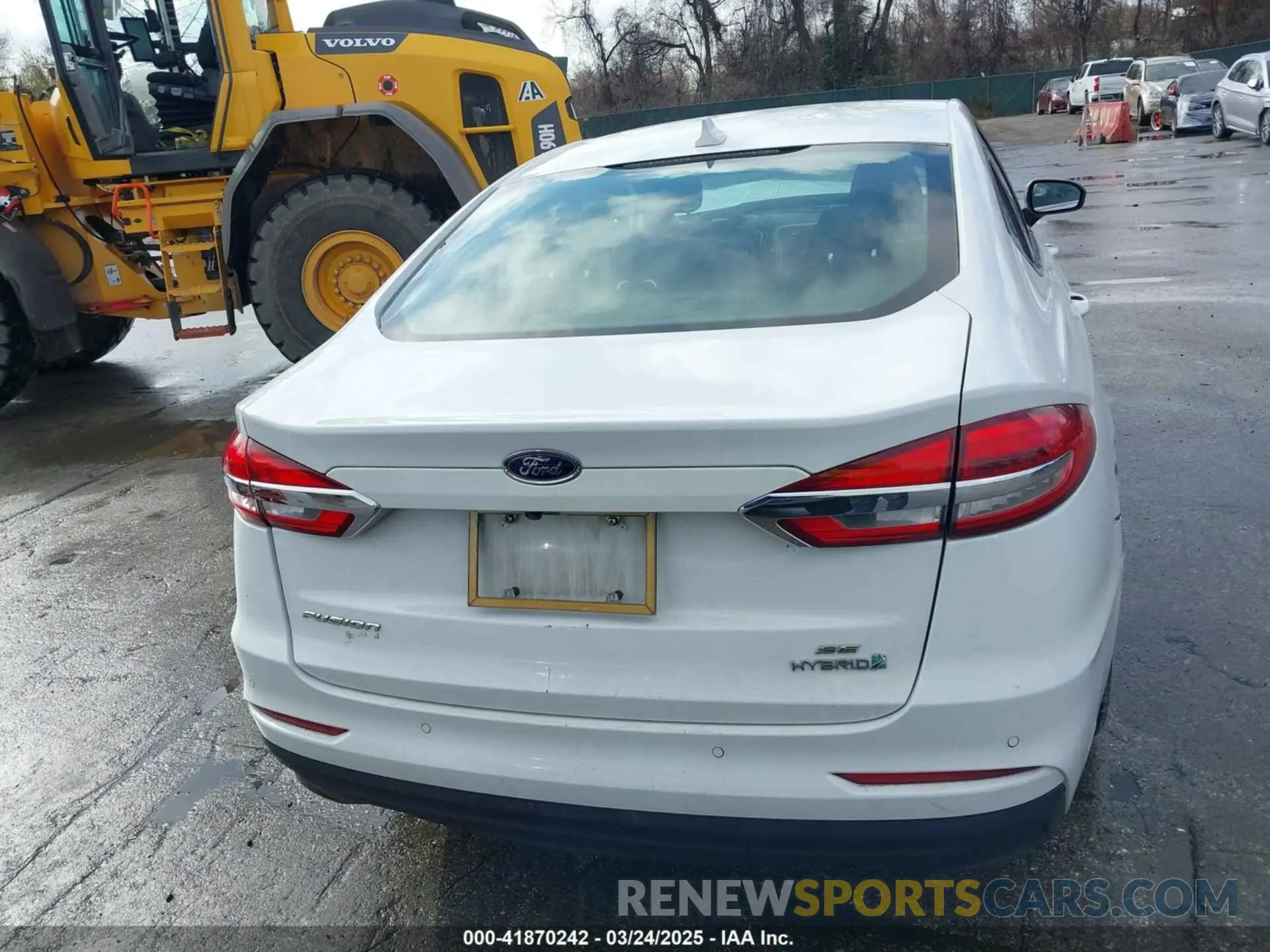 17 Photograph of a damaged car 3FA6P0LUXKR104850 FORD FUSION HYBRID 2019