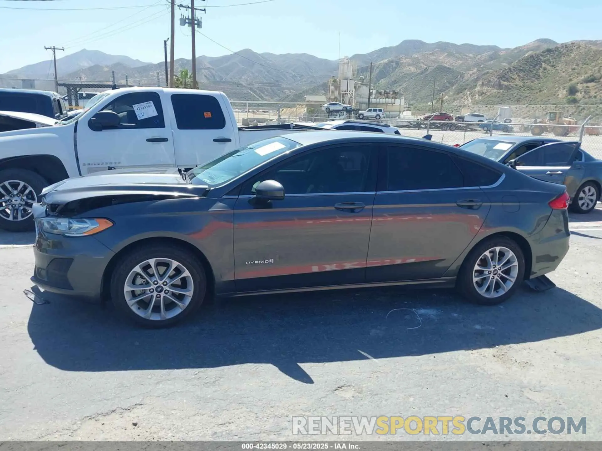 14 Photograph of a damaged car 3FA6P0LUXKR174462 FORD FUSION HYBRID 2019