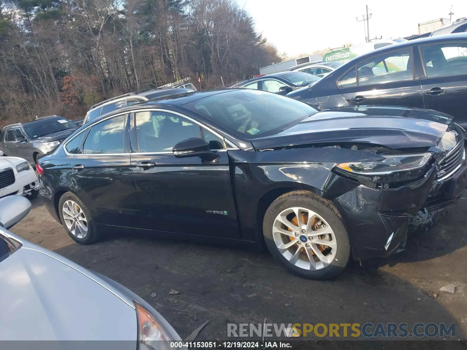 13 Photograph of a damaged car 3FA6P0MU0KR154297 FORD FUSION HYBRID 2019