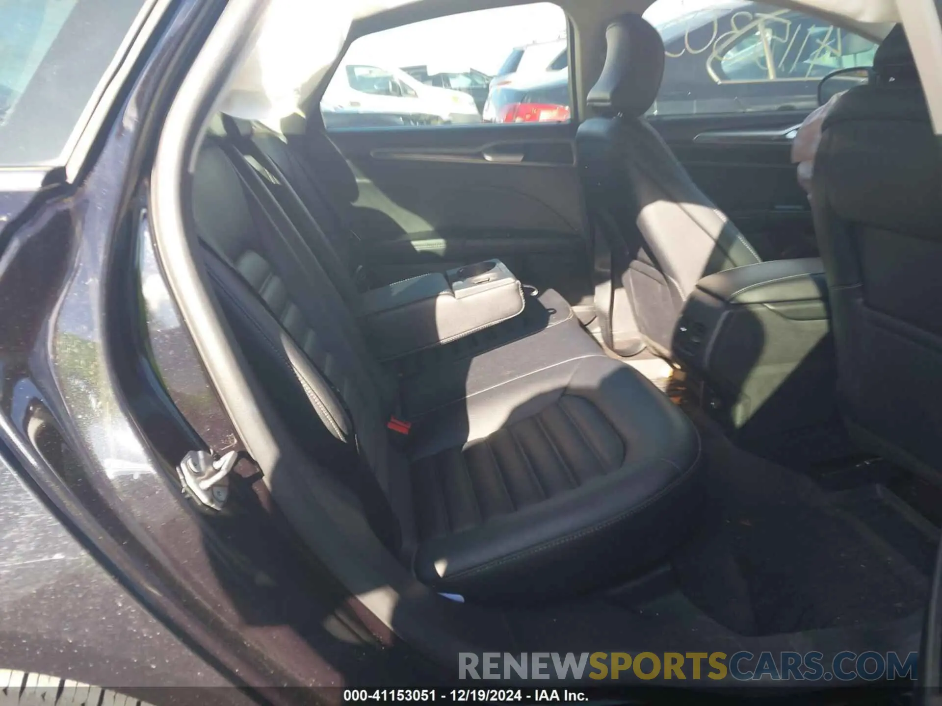 8 Photograph of a damaged car 3FA6P0MU0KR154297 FORD FUSION HYBRID 2019
