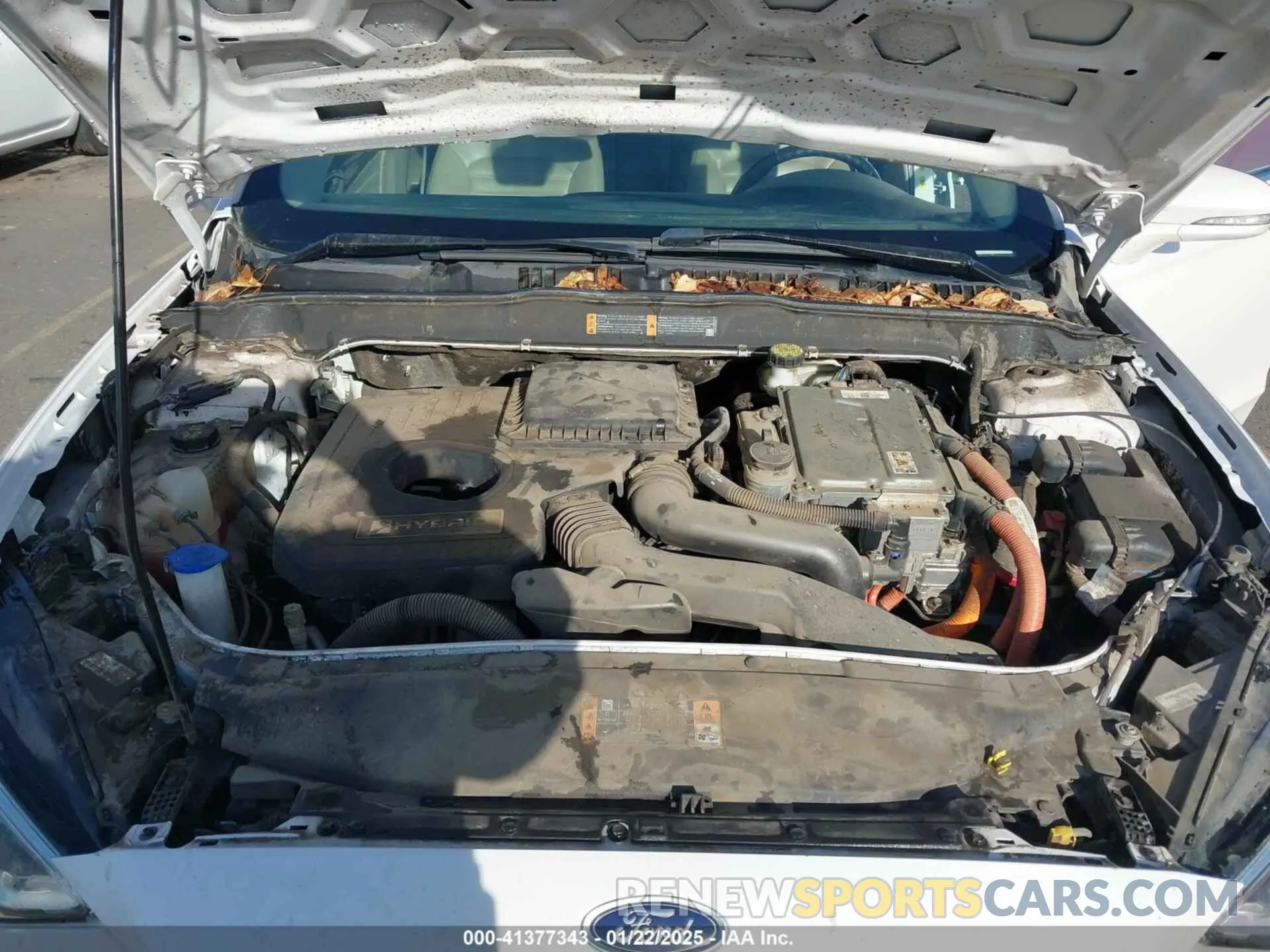 10 Photograph of a damaged car 3FA6P0MU1KR257325 FORD FUSION HYBRID 2019