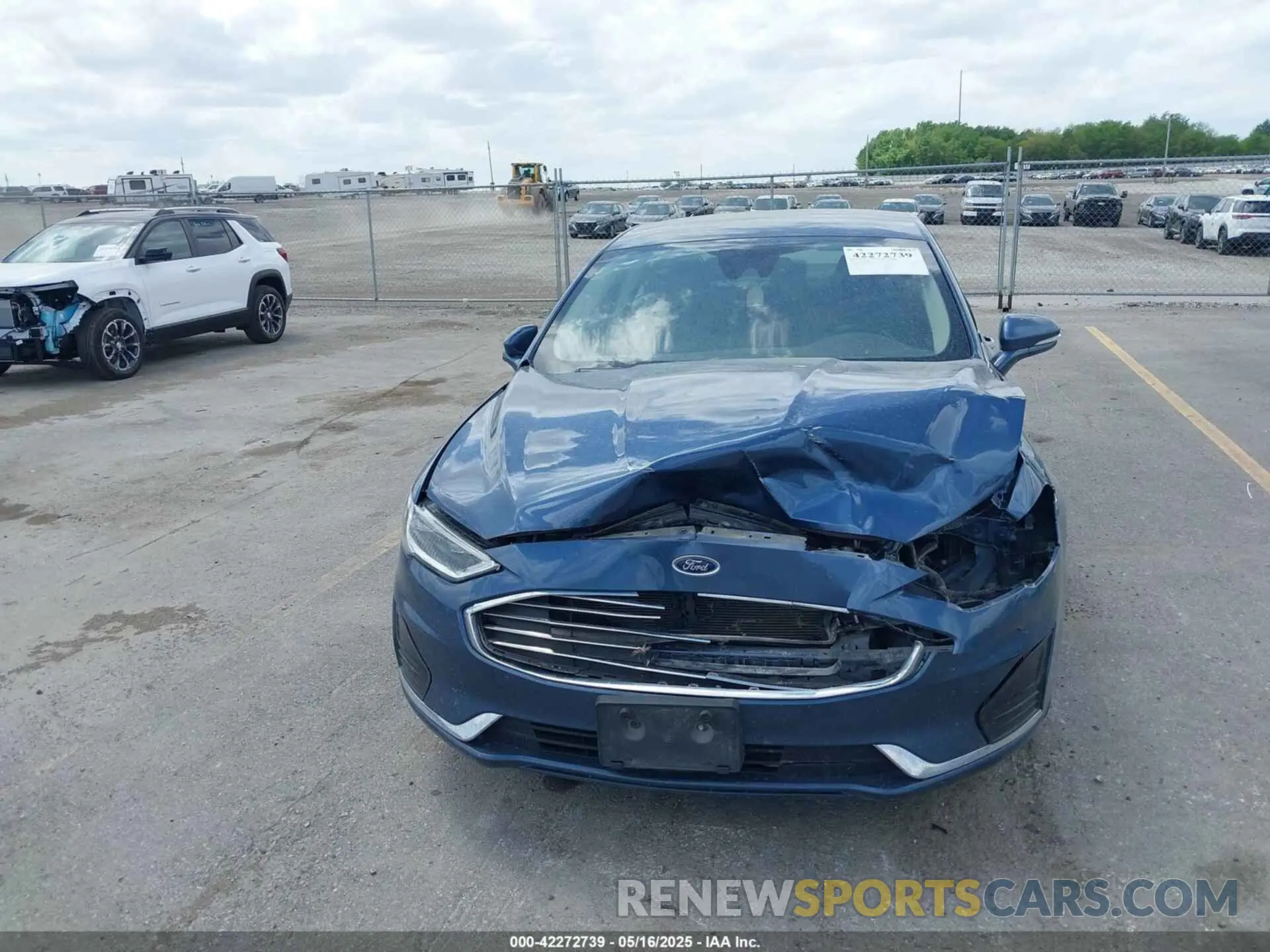 13 Photograph of a damaged car 3FA6P0MU2KR140367 FORD FUSION HYBRID 2019