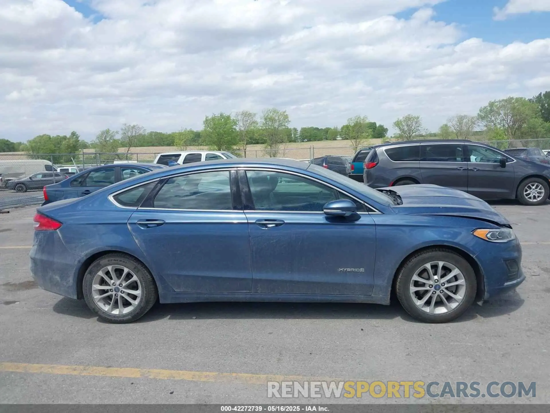 14 Photograph of a damaged car 3FA6P0MU2KR140367 FORD FUSION HYBRID 2019