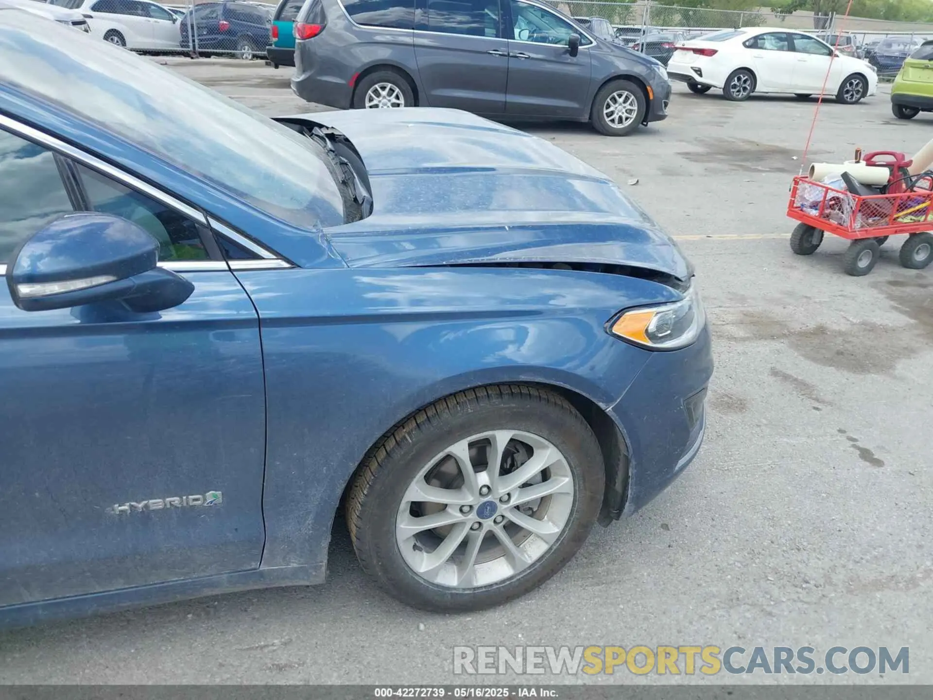 19 Photograph of a damaged car 3FA6P0MU2KR140367 FORD FUSION HYBRID 2019