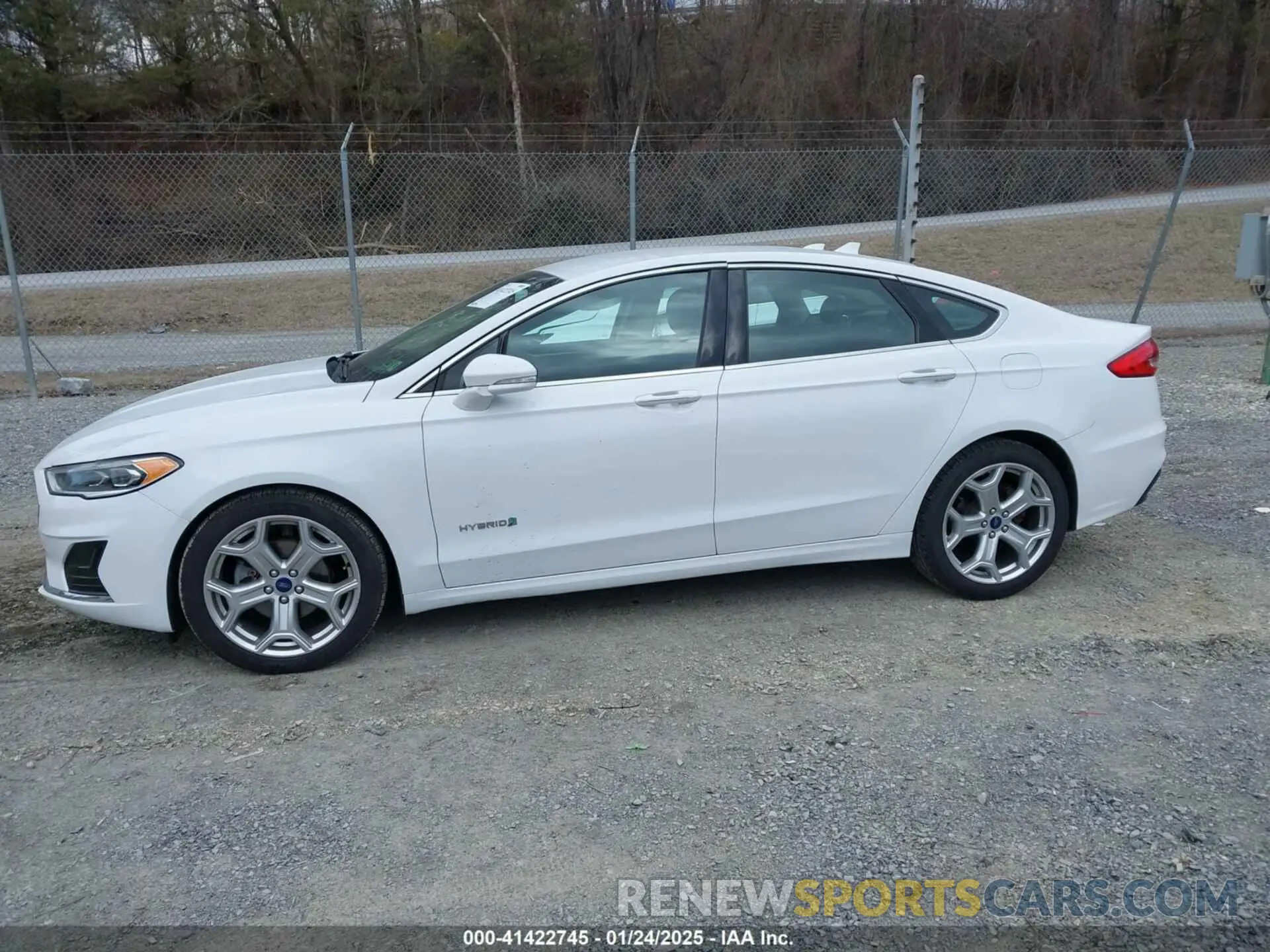 14 Photograph of a damaged car 3FA6P0MU3KR189612 FORD FUSION HYBRID 2019