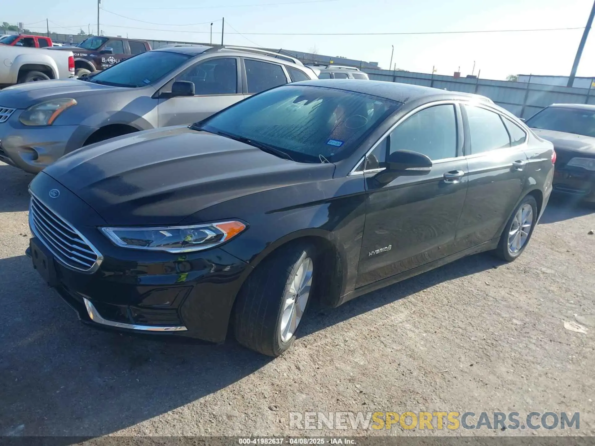 2 Photograph of a damaged car 3FA6P0MU5KR203851 FORD FUSION HYBRID 2019