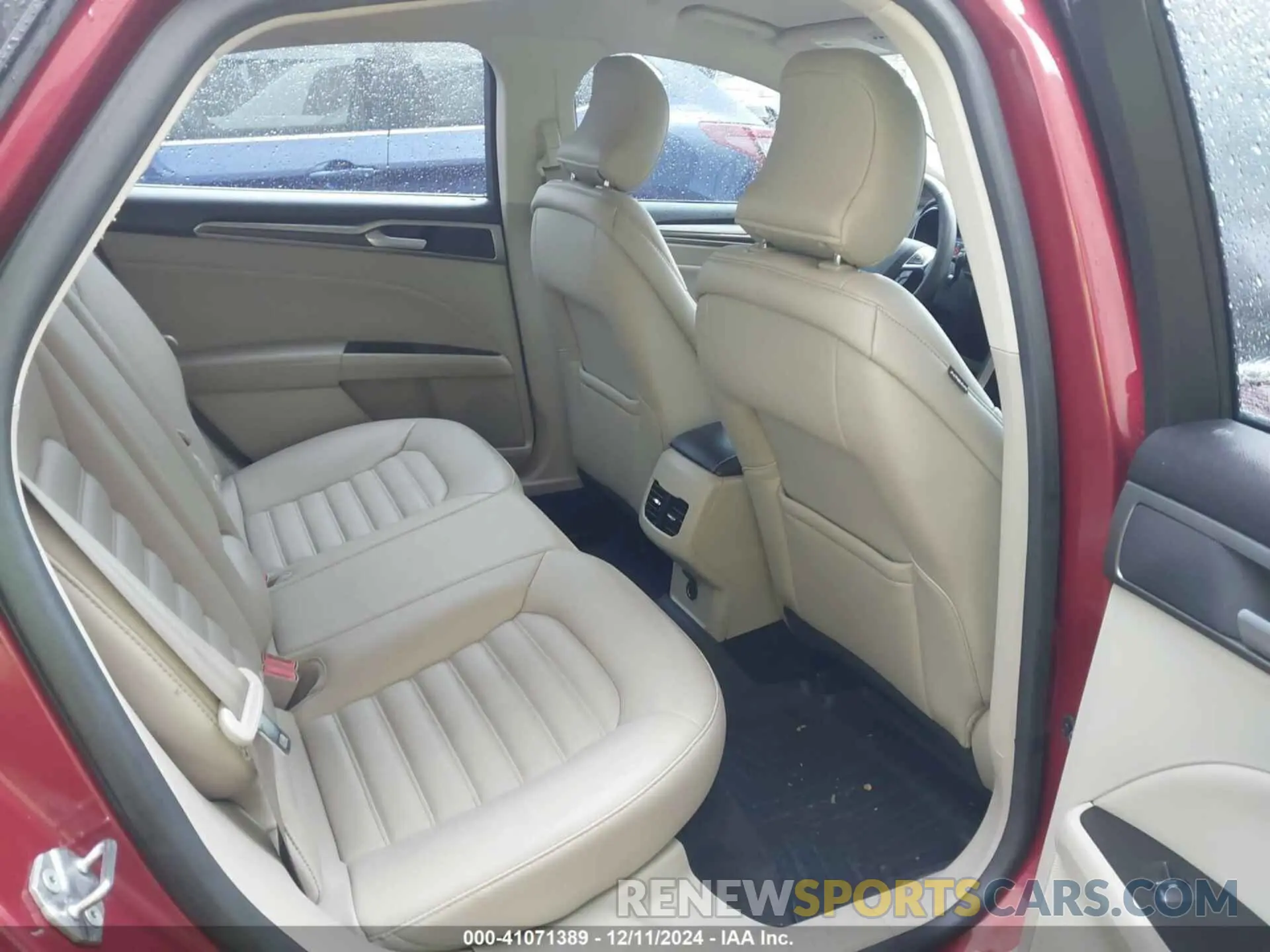 8 Photograph of a damaged car 3FA6P0MU6KR136726 FORD FUSION HYBRID 2019