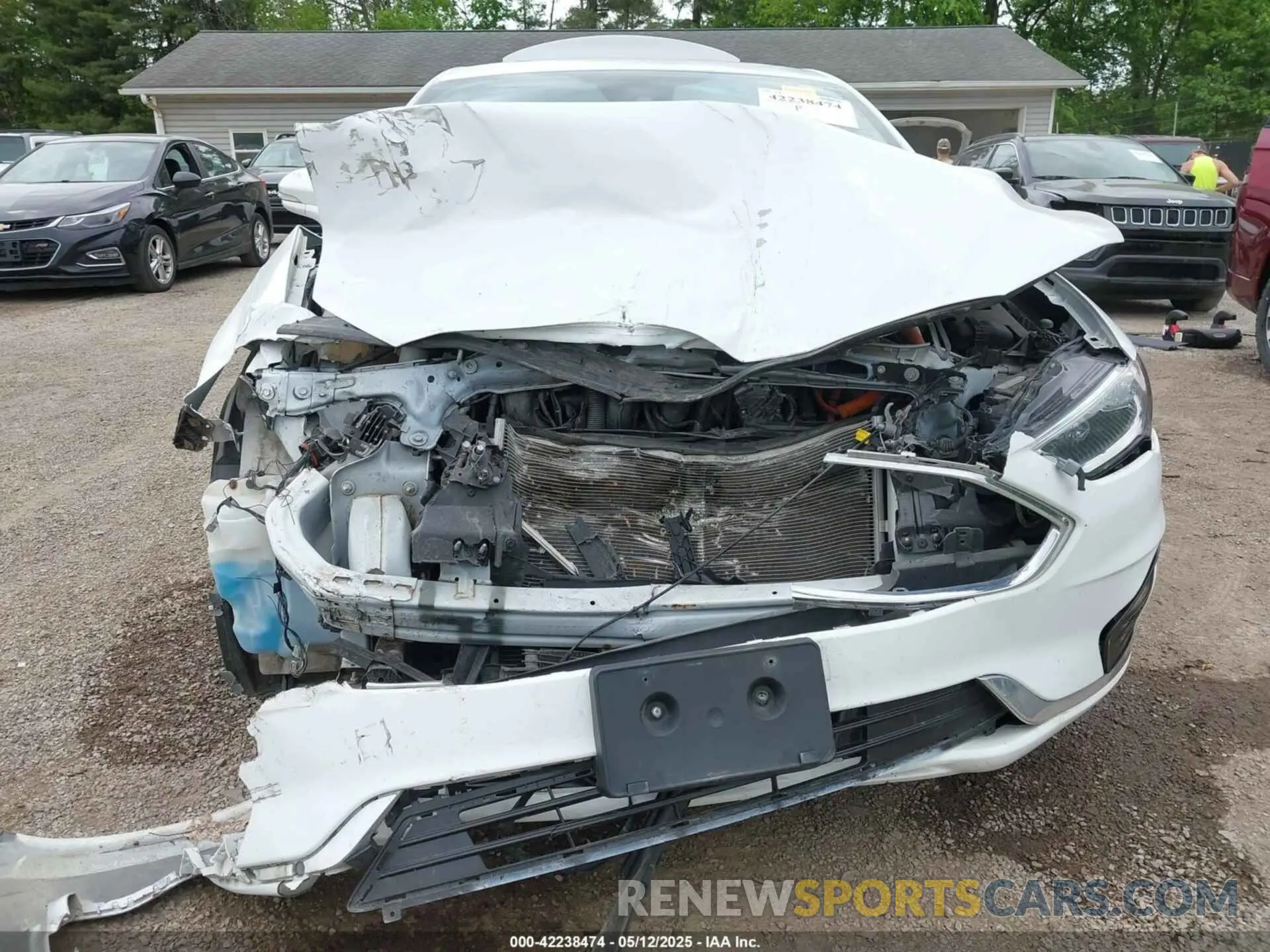 6 Photograph of a damaged car 3FA6P0MU9KR189520 FORD FUSION HYBRID 2019