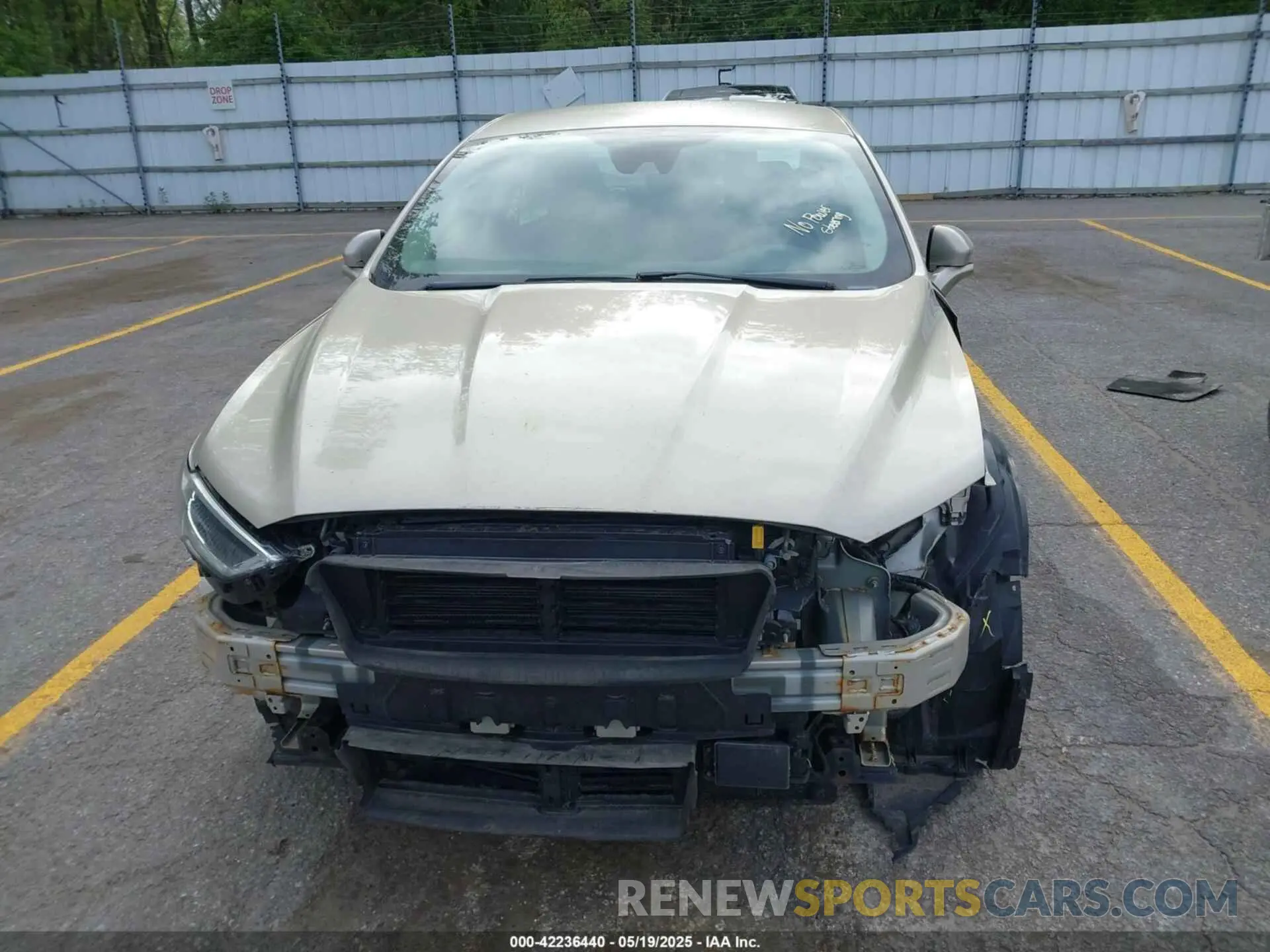 13 Photograph of a damaged car 3FA6P0MUXKR102904 FORD FUSION HYBRID 2019