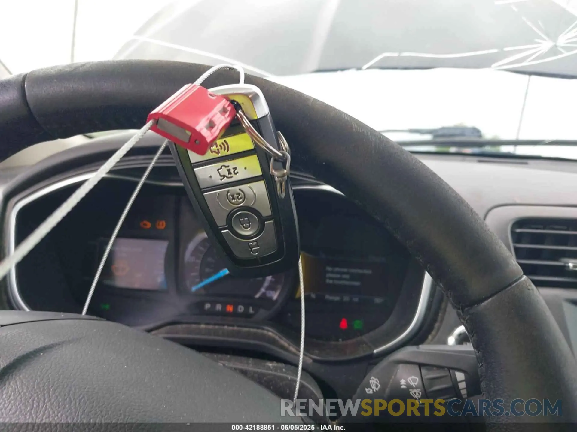 11 Photograph of a damaged car 3FA6P0RU0KR169164 FORD FUSION HYBRID 2019