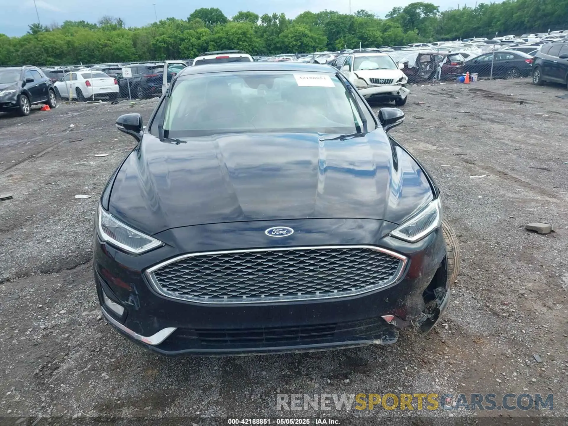 12 Photograph of a damaged car 3FA6P0RU0KR169164 FORD FUSION HYBRID 2019