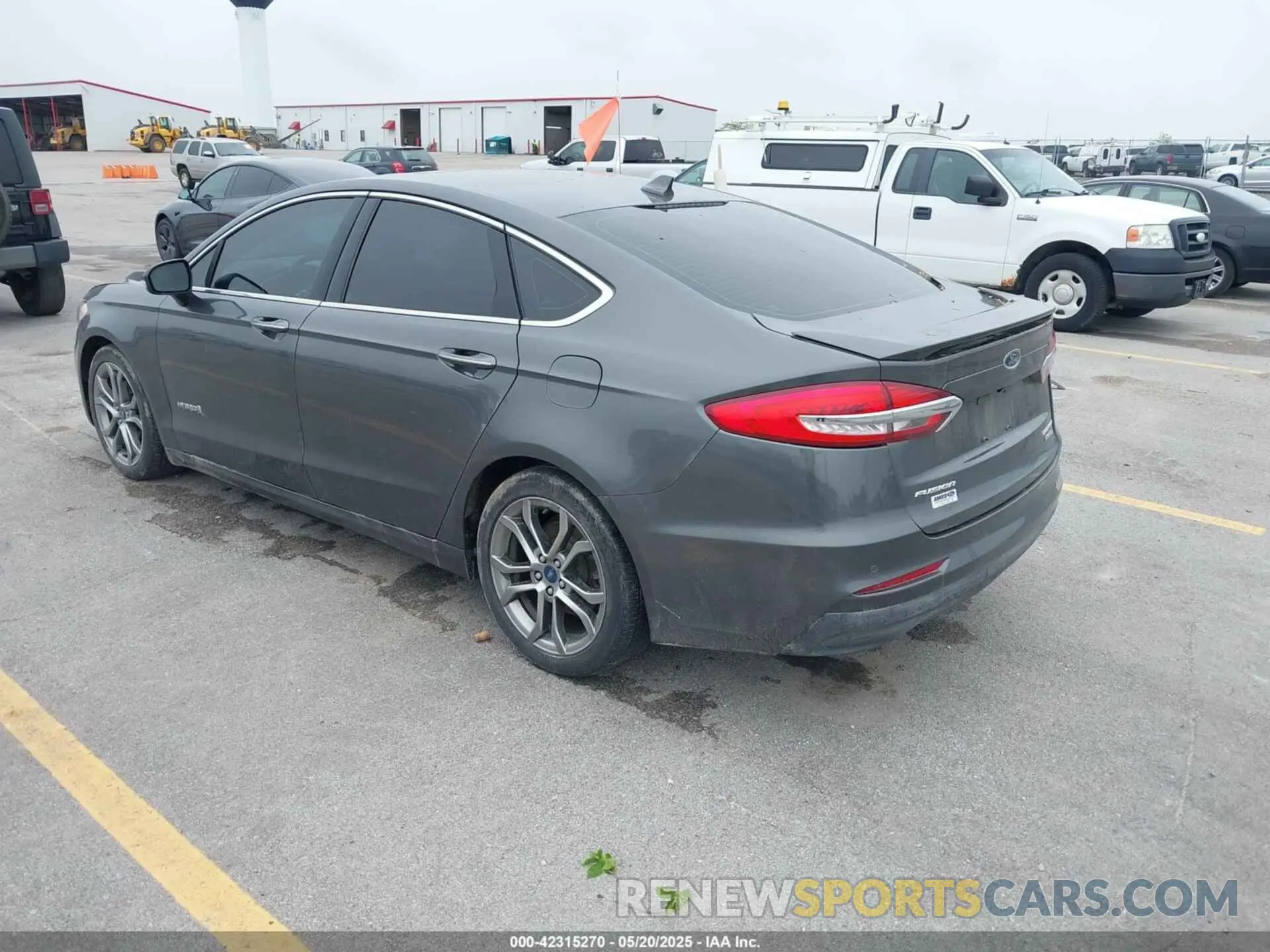 3 Photograph of a damaged car 3FA6P0RU0KR181931 FORD FUSION HYBRID 2019