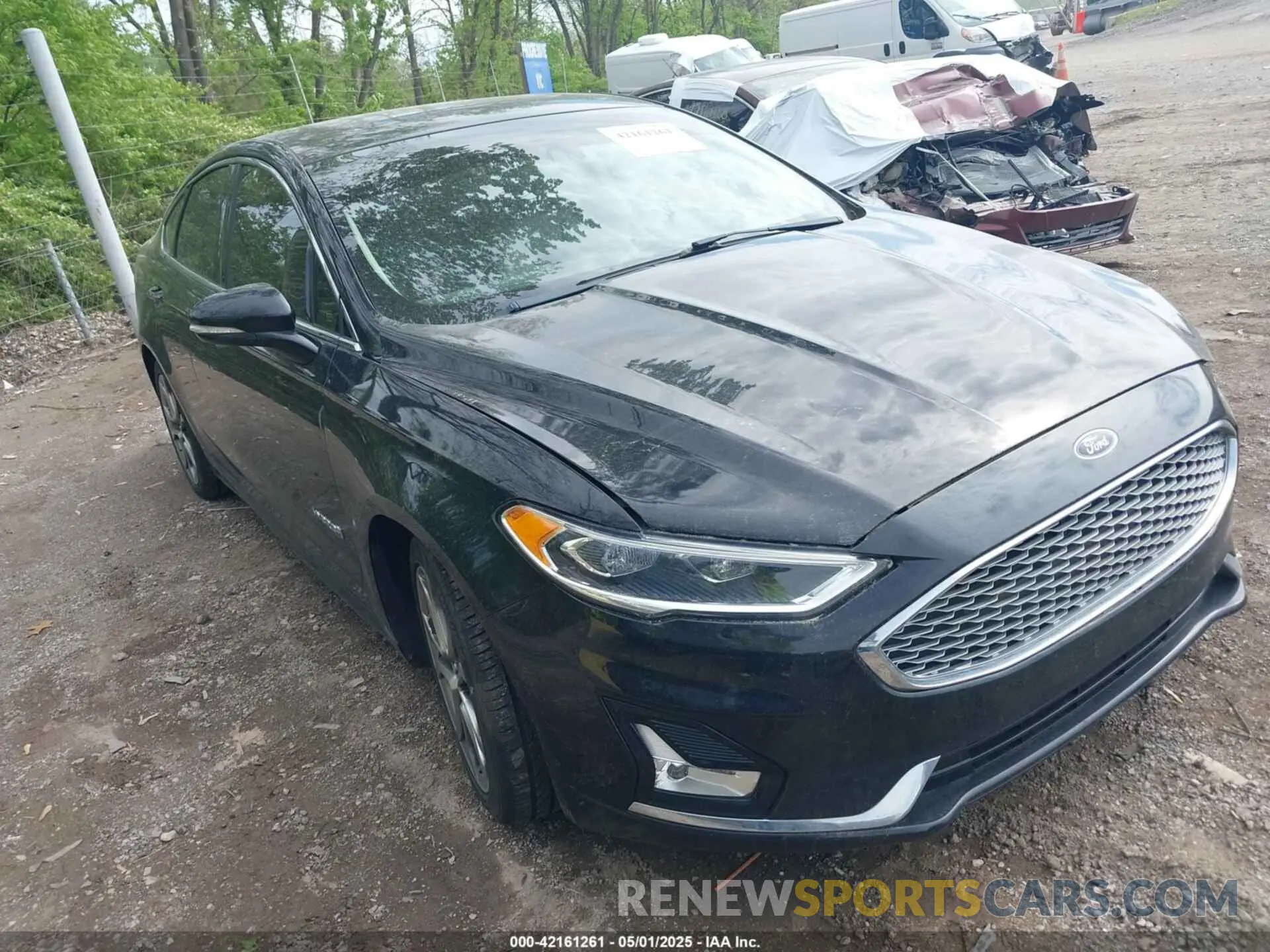1 Photograph of a damaged car 3FA6P0RU0KR217200 FORD FUSION HYBRID 2019