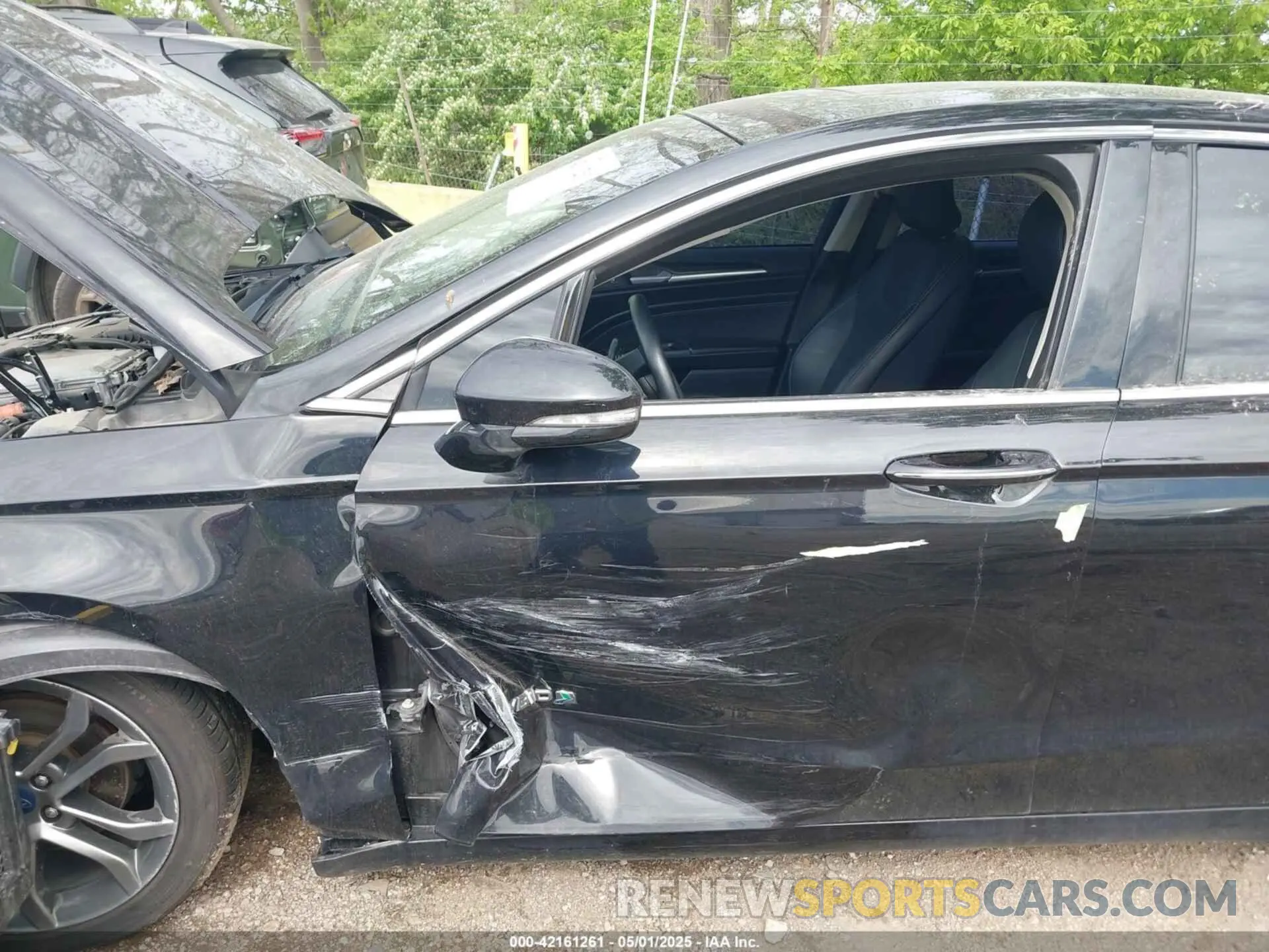 6 Photograph of a damaged car 3FA6P0RU0KR217200 FORD FUSION HYBRID 2019
