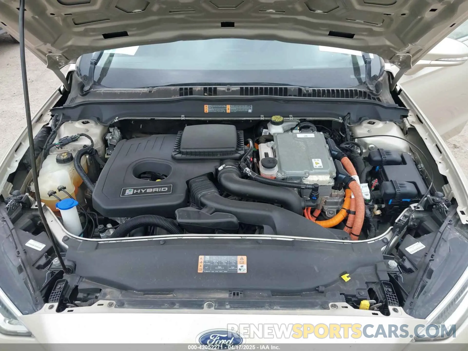 10 Photograph of a damaged car 3FA6P0RU1KR235561 FORD FUSION HYBRID 2019
