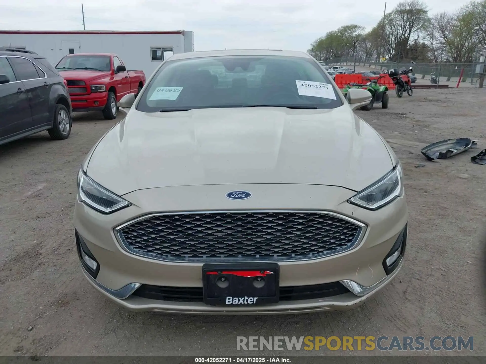 13 Photograph of a damaged car 3FA6P0RU1KR235561 FORD FUSION HYBRID 2019