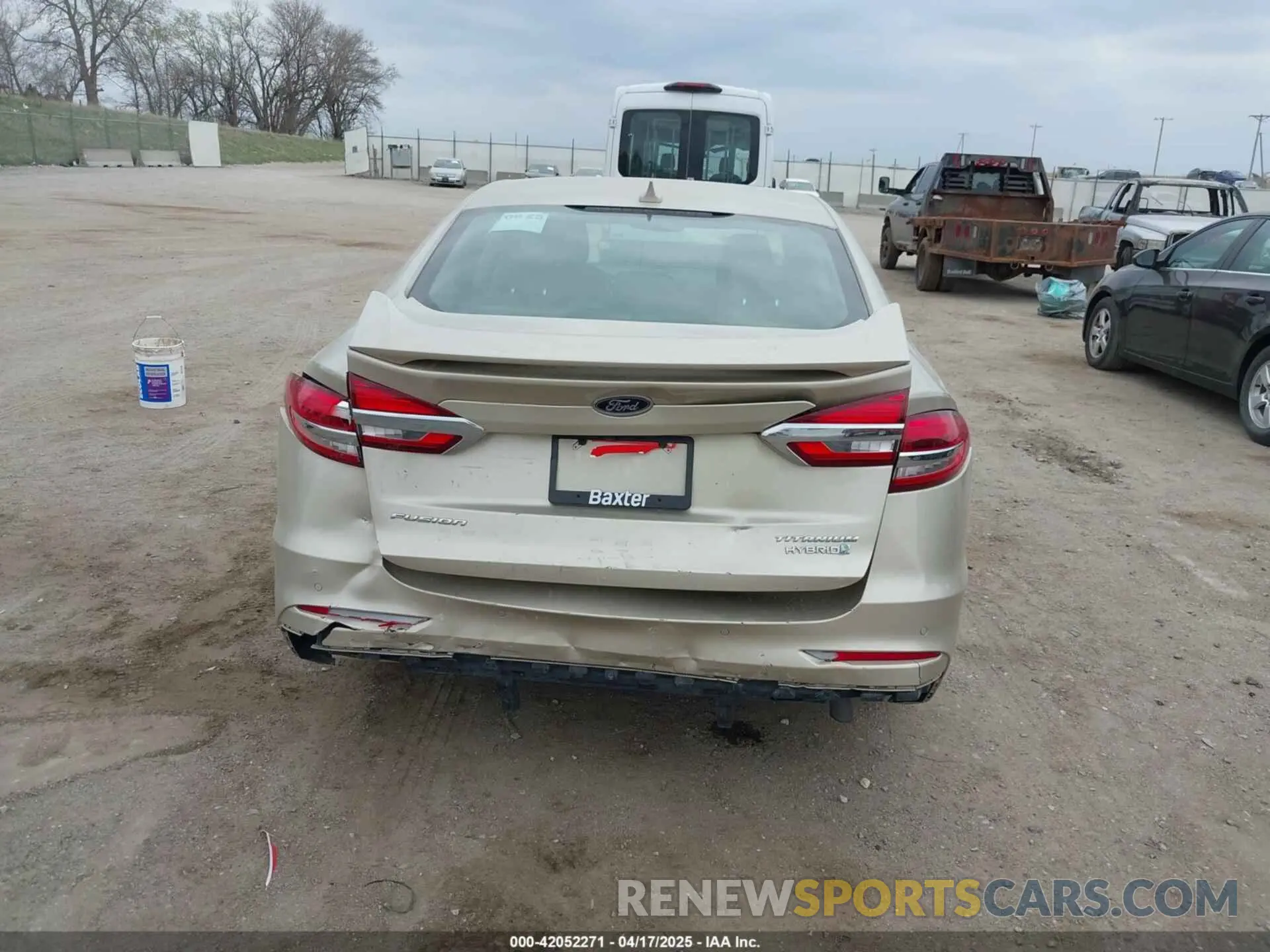 6 Photograph of a damaged car 3FA6P0RU1KR235561 FORD FUSION HYBRID 2019