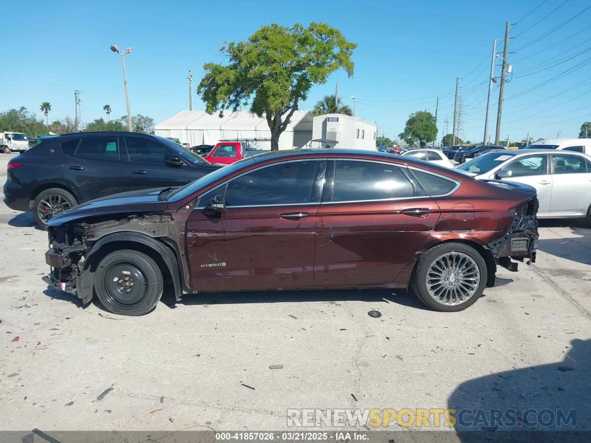 15 Photograph of a damaged car 3FA6P0RU2KR123786 FORD FUSION HYBRID 2019