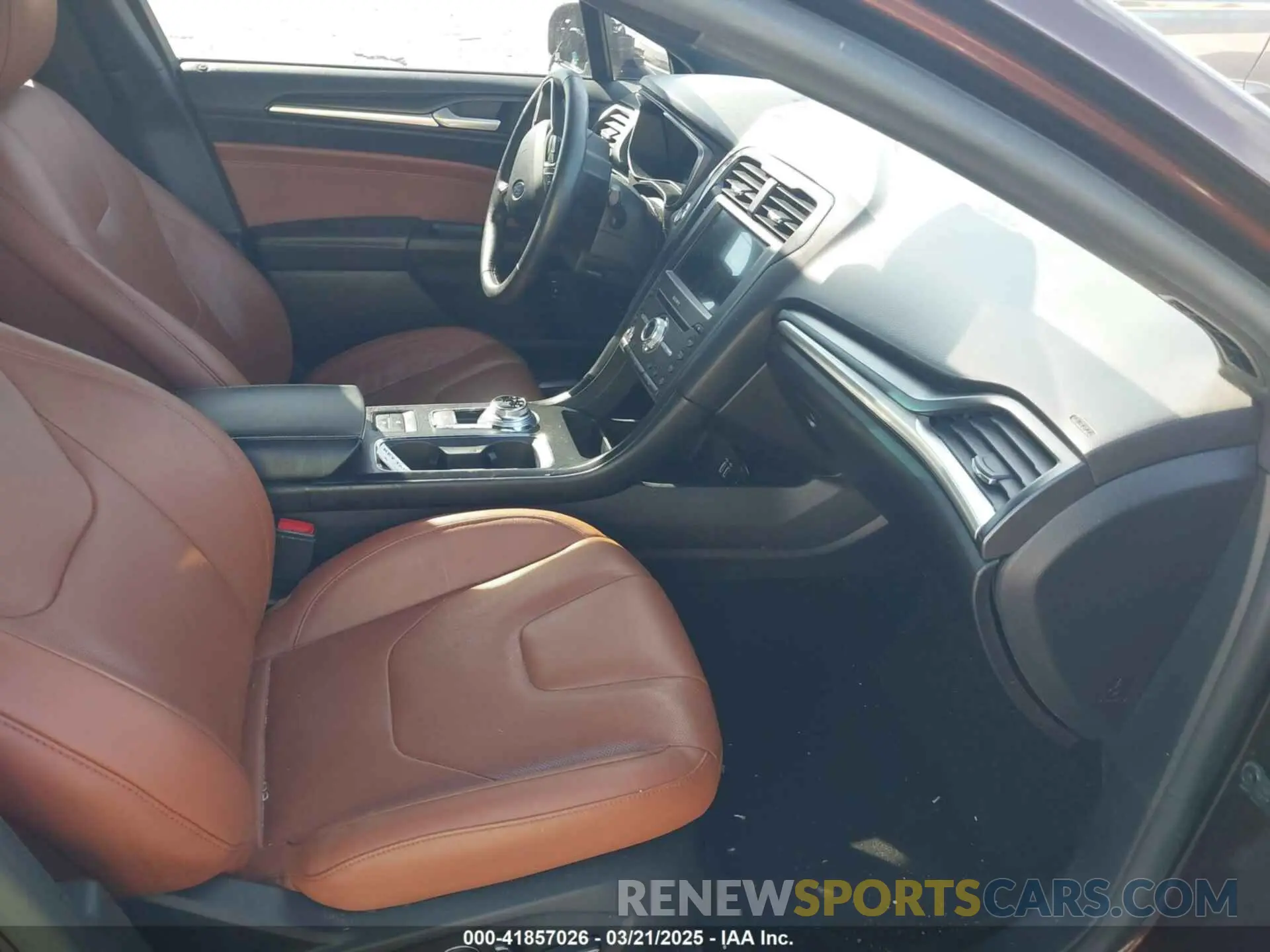 5 Photograph of a damaged car 3FA6P0RU2KR123786 FORD FUSION HYBRID 2019