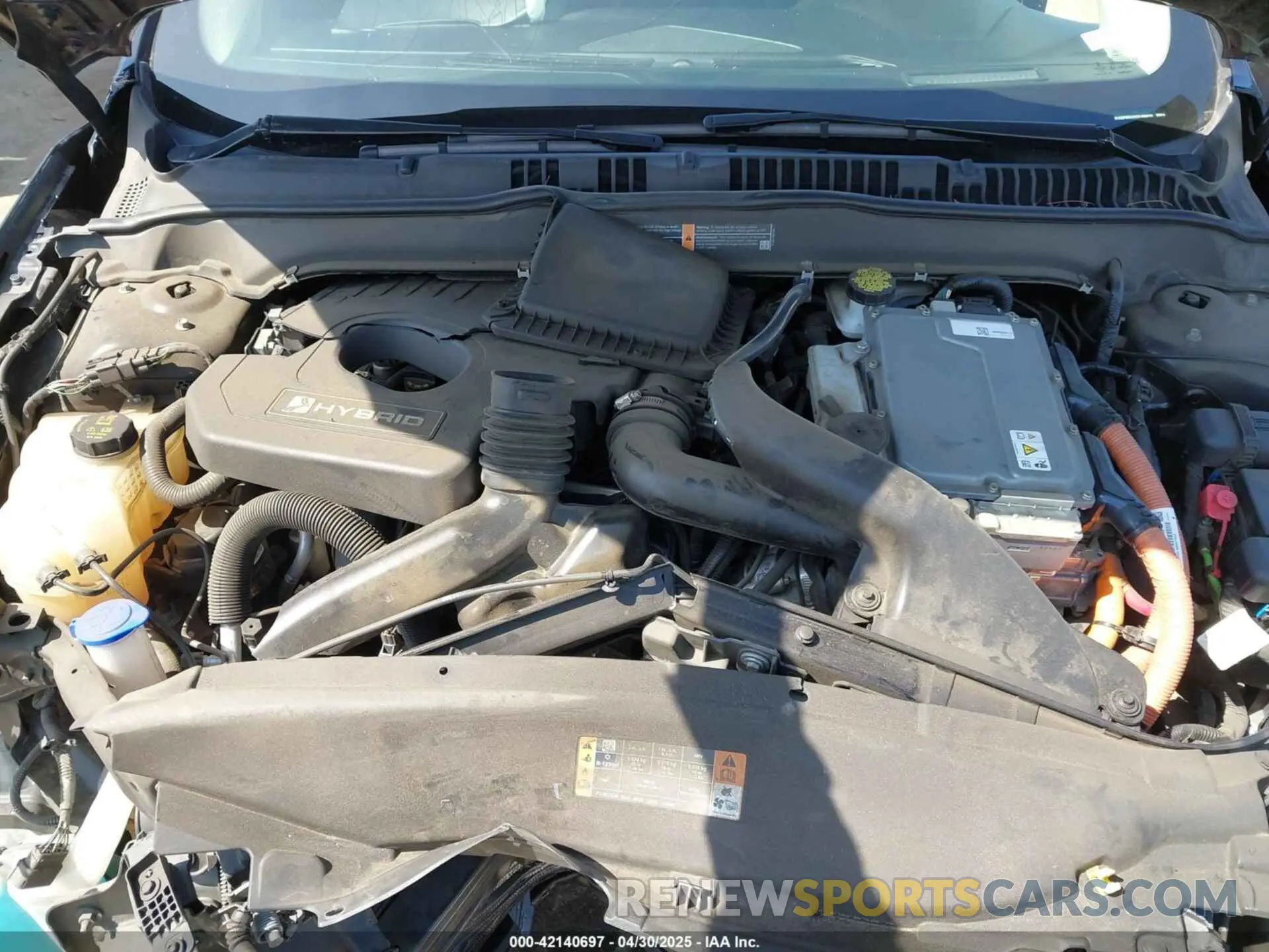 10 Photograph of a damaged car 3FA6P0RU2KR168078 FORD FUSION HYBRID 2019