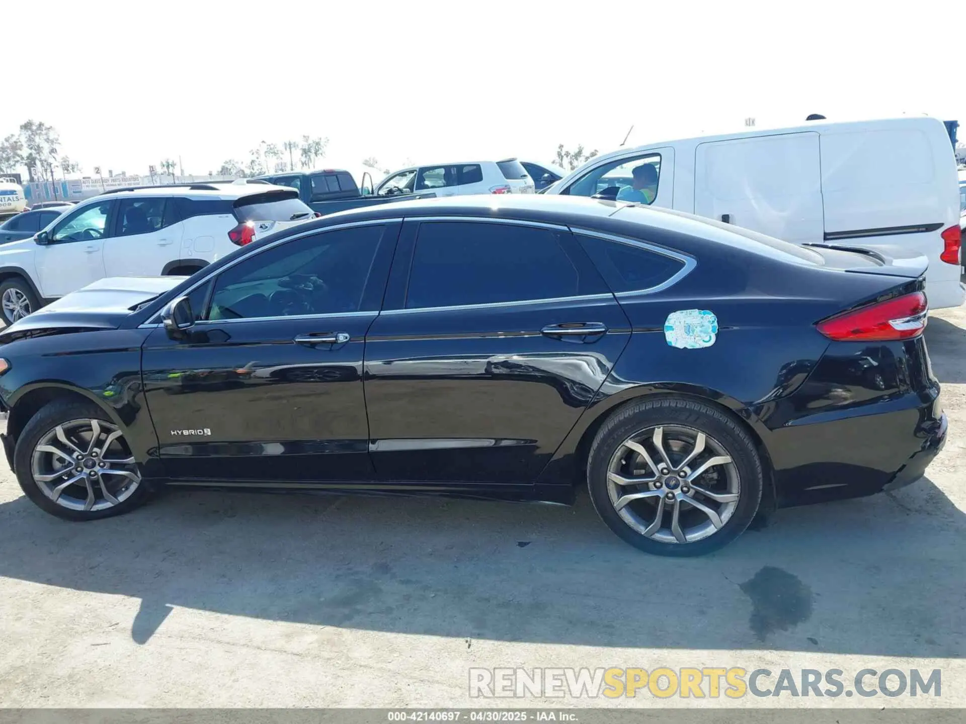15 Photograph of a damaged car 3FA6P0RU2KR168078 FORD FUSION HYBRID 2019