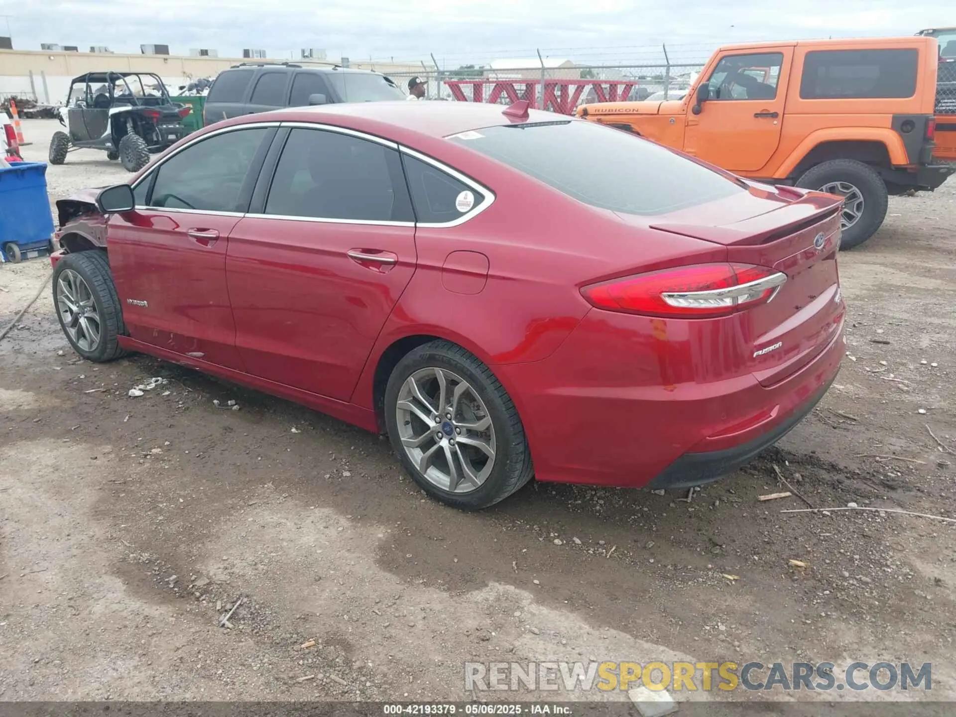 3 Photograph of a damaged car 3FA6P0RU2KR190369 FORD FUSION HYBRID 2019