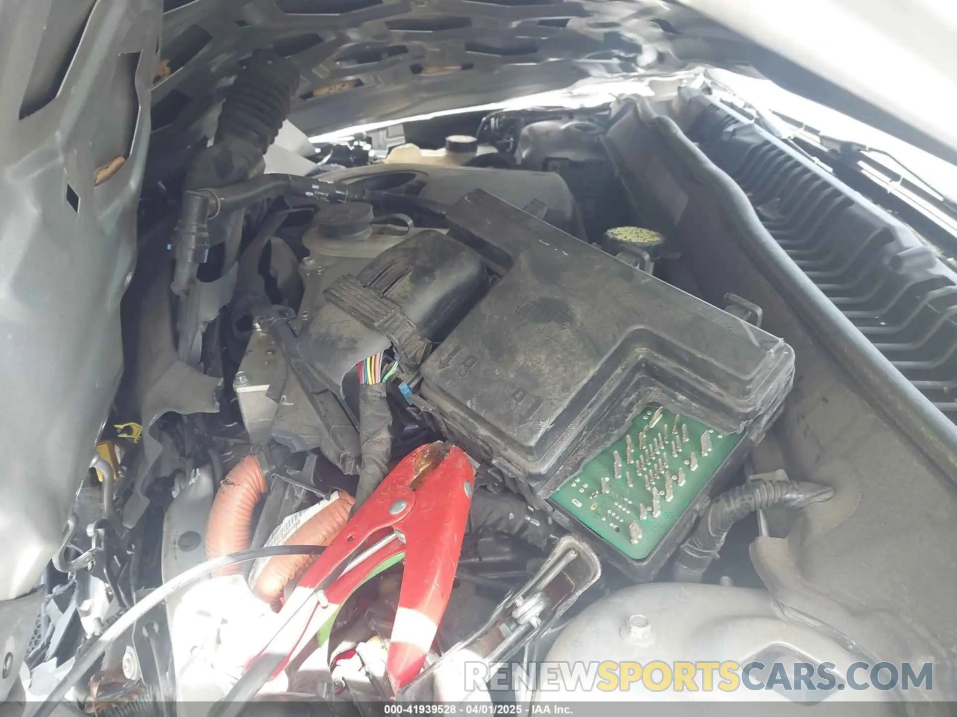 10 Photograph of a damaged car 3FA6P0RU3KR180868 FORD FUSION HYBRID 2019